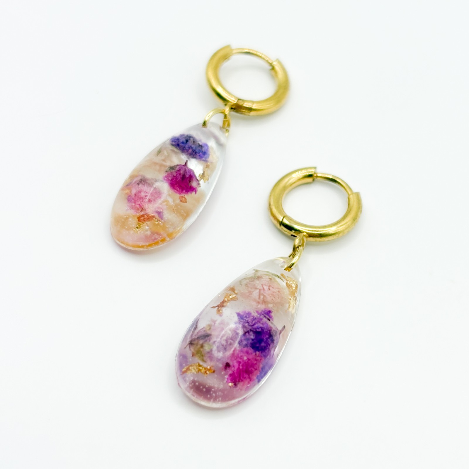 Oorbellen met Druppel Hangers en Echte Bloemen - 91181 Oorbellen met Druppel Hangers en Echte Bloemen