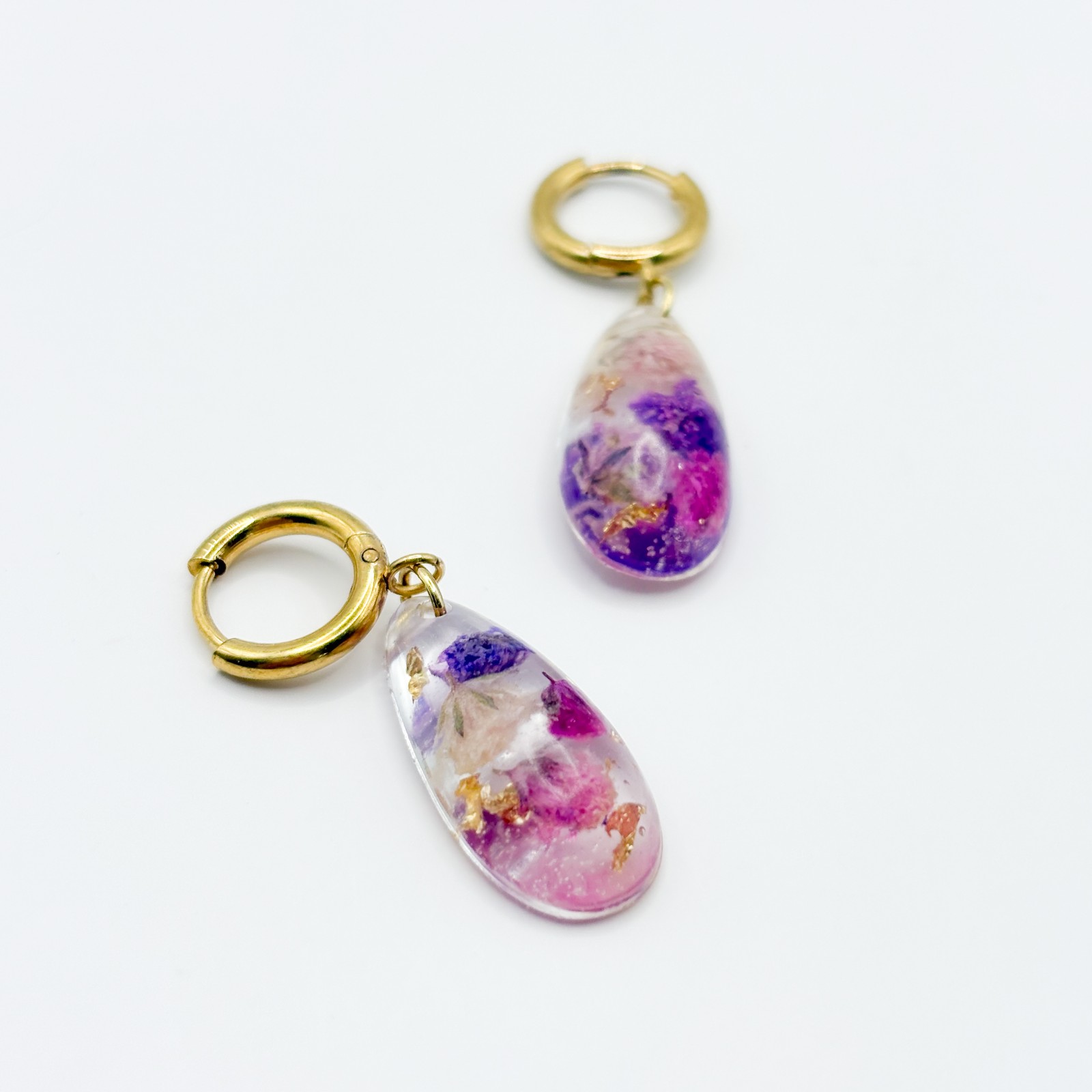 Oorbellen met Druppel Hangers en Echte Bloemen - 91187 Oorbellen met Druppel Hangers en Echte Bloemen