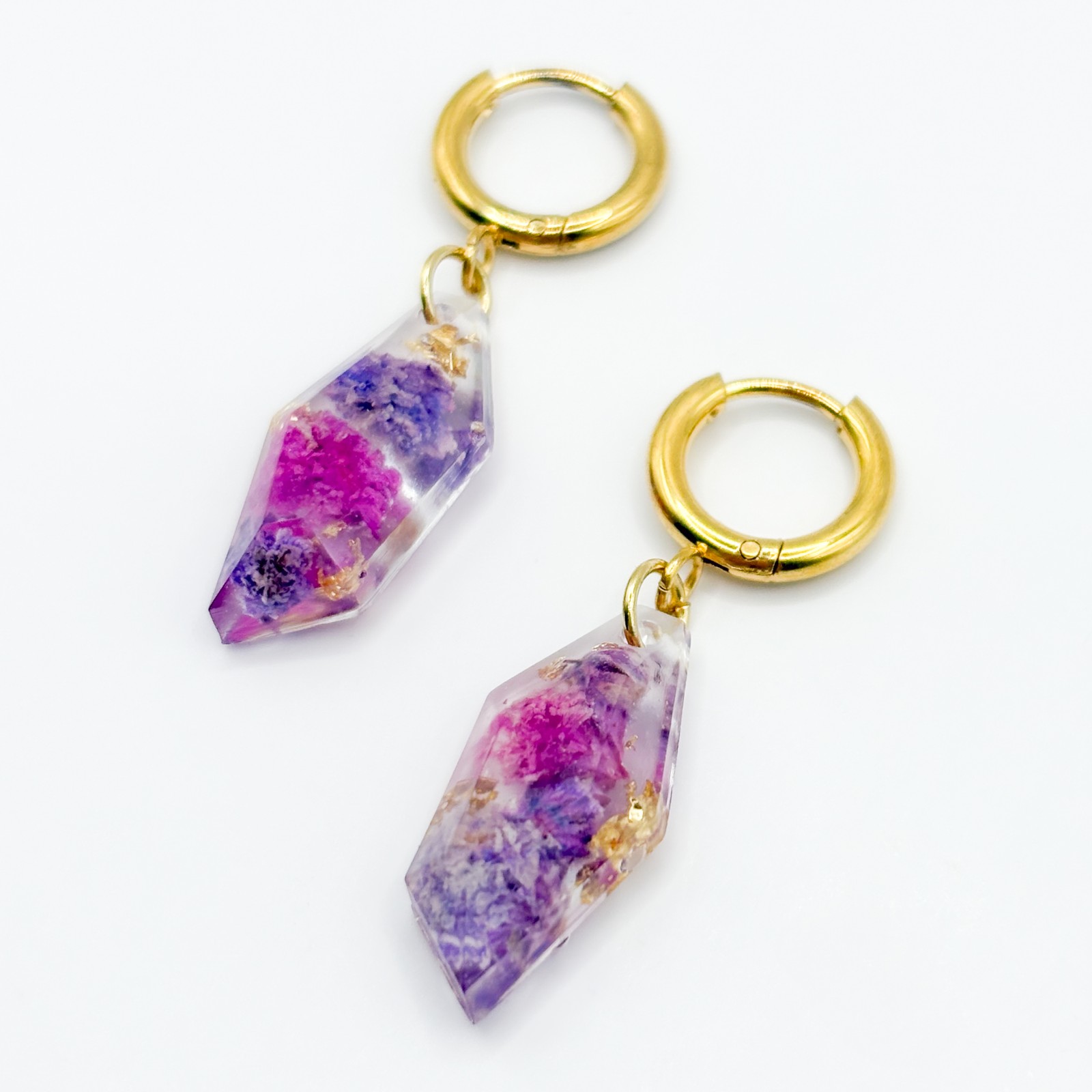 Oorbellen met Gefacetteerde Hangers en Echte Bloemen - 91399 Oorbellen met Gefacetteerde Hangers en Echte Bloemen