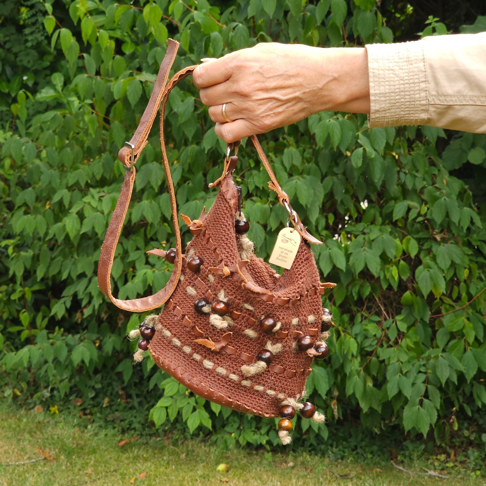 Poka-handtas, Brownie