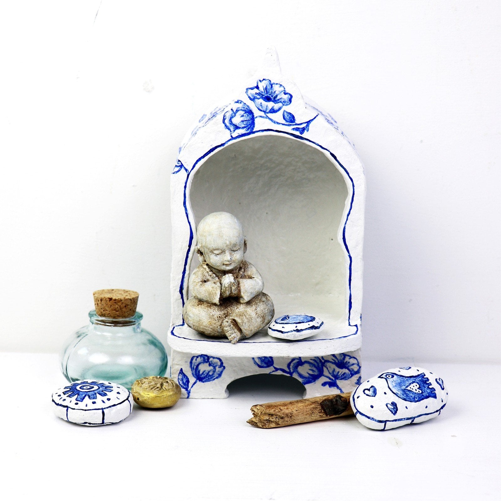 Herinneringskastje Altaar Delfts Blauw geinspireerd met bloemen motief - 94544 Herinneringskastje Altaar Delfts Blauw geinspireerd met bloemen motief