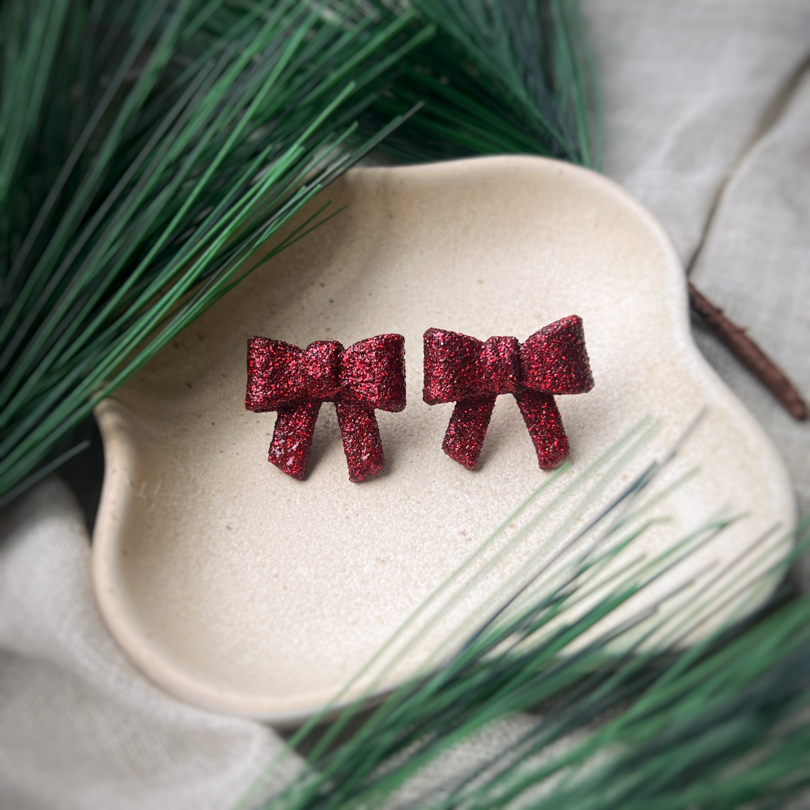 Glitter strik oorbellen