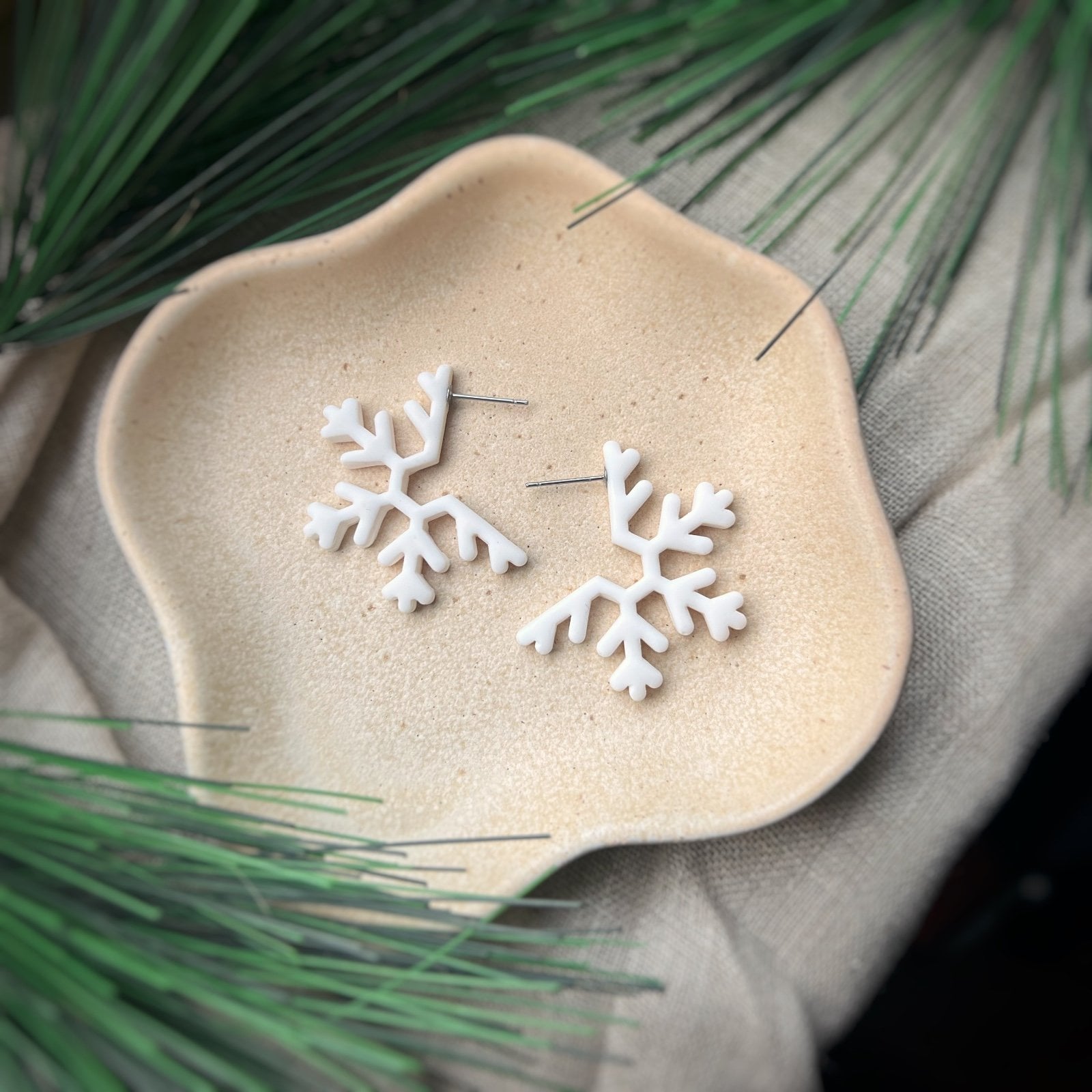 Grote sneeuwvlok hoepel oorbellen