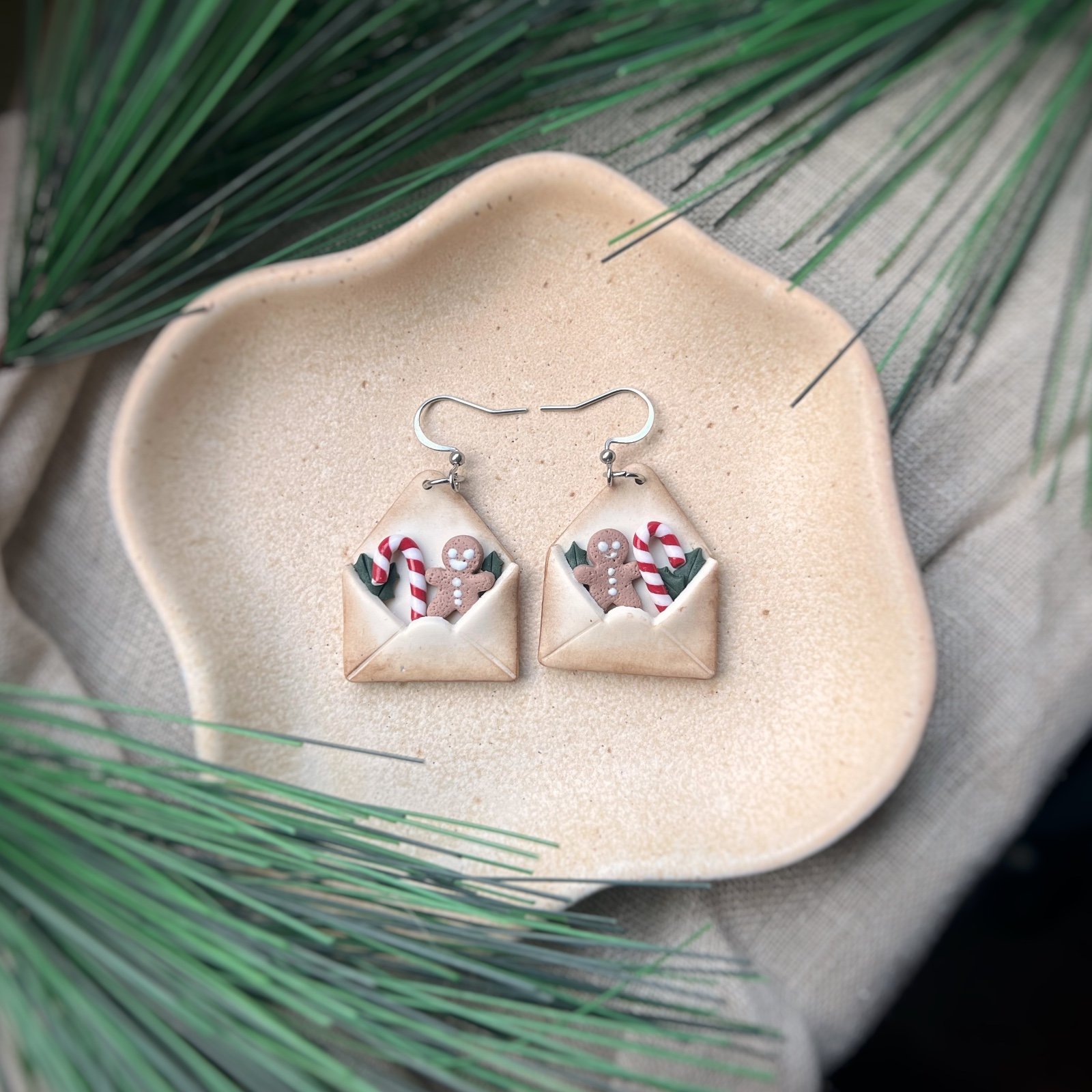 Kerst envelop oorbellen