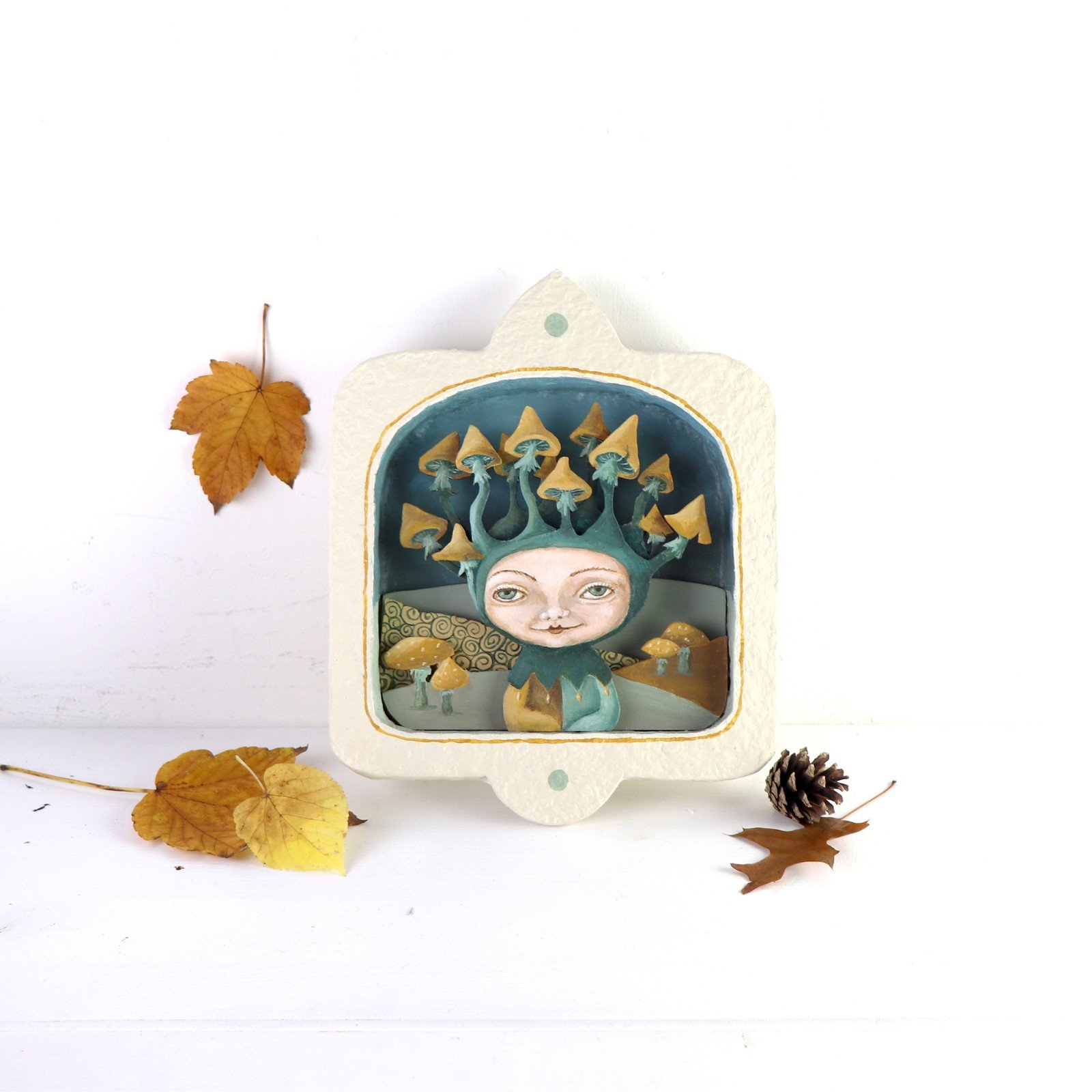 Muur Diorama met Fantasie Figuur Paddenstoelen in Warme Aardtinten 3D… - 99412 Muur Diorama met Fantasie Figuur Paddenstoelen in Warme Aardtinten 3D effect