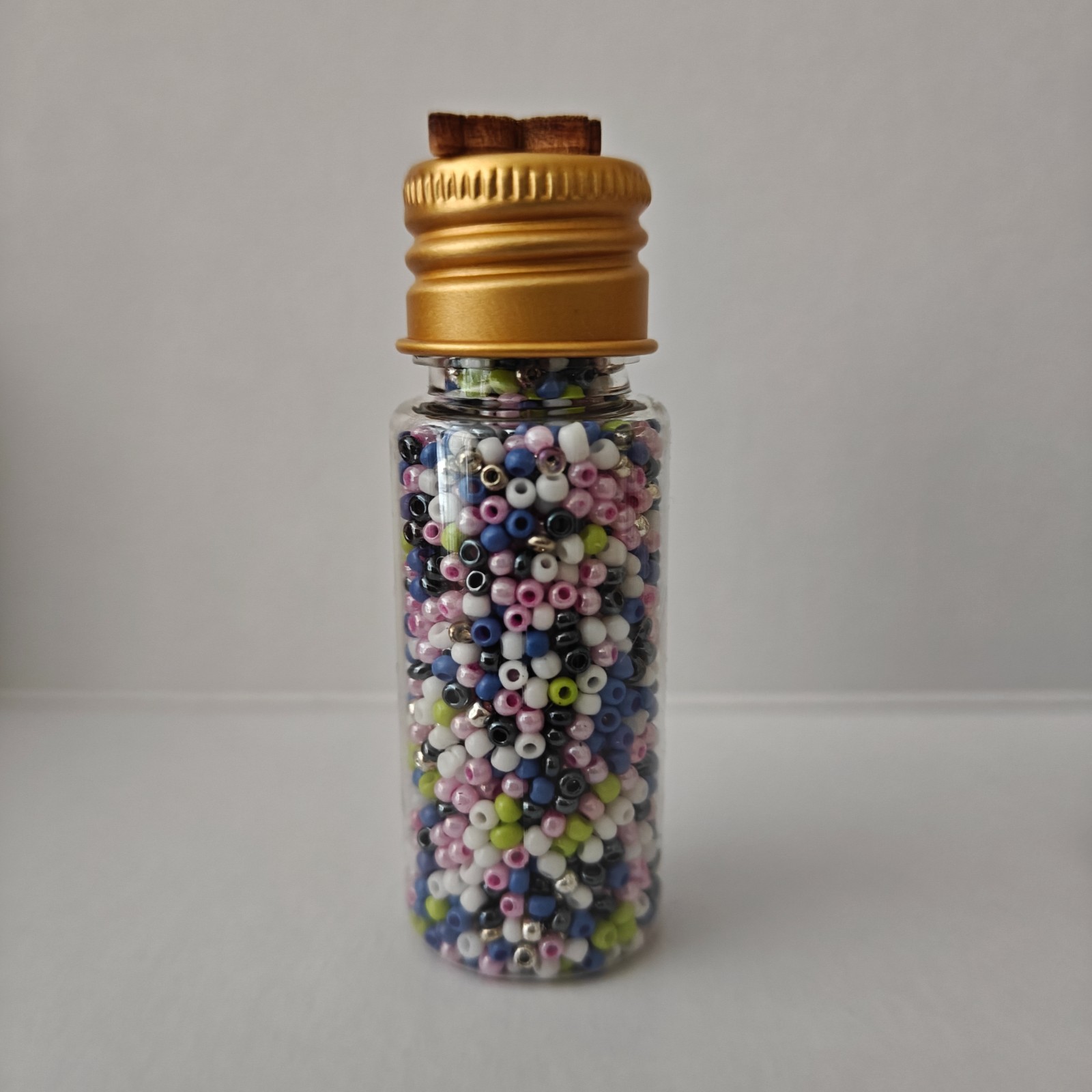 Flesjes met rocailles 2mm (partij 2)