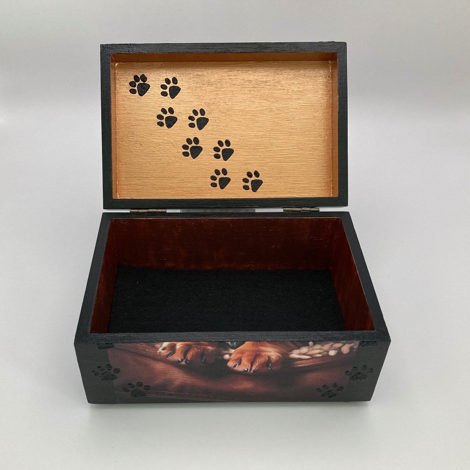 Handgedecoreerde bamboe sieradendoos ‘The Happy Puppy’’