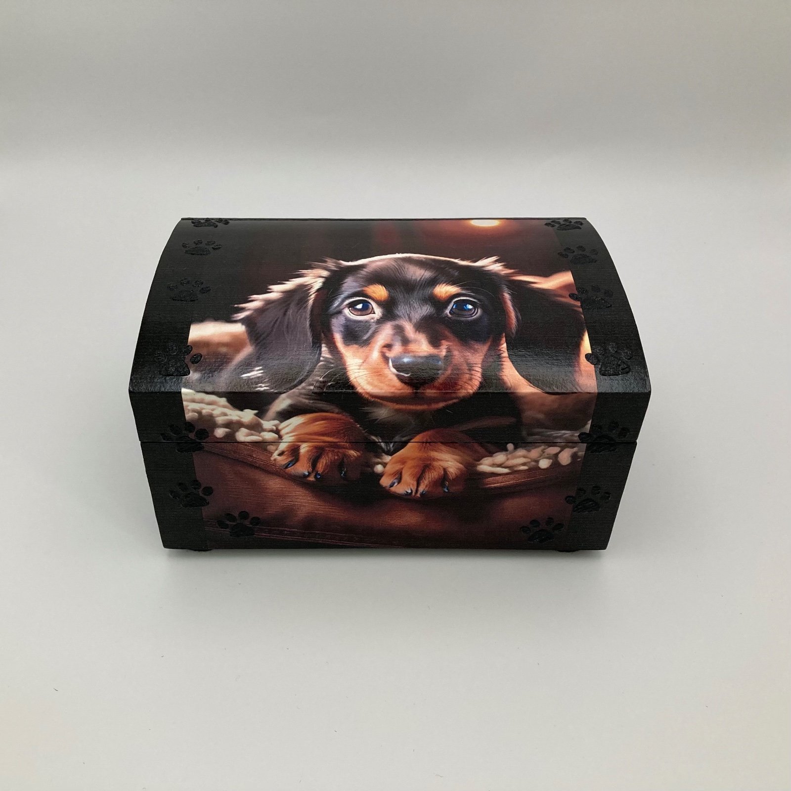 Handgedecoreerde bamboe sieradendoos ‘The Happy Puppy’’