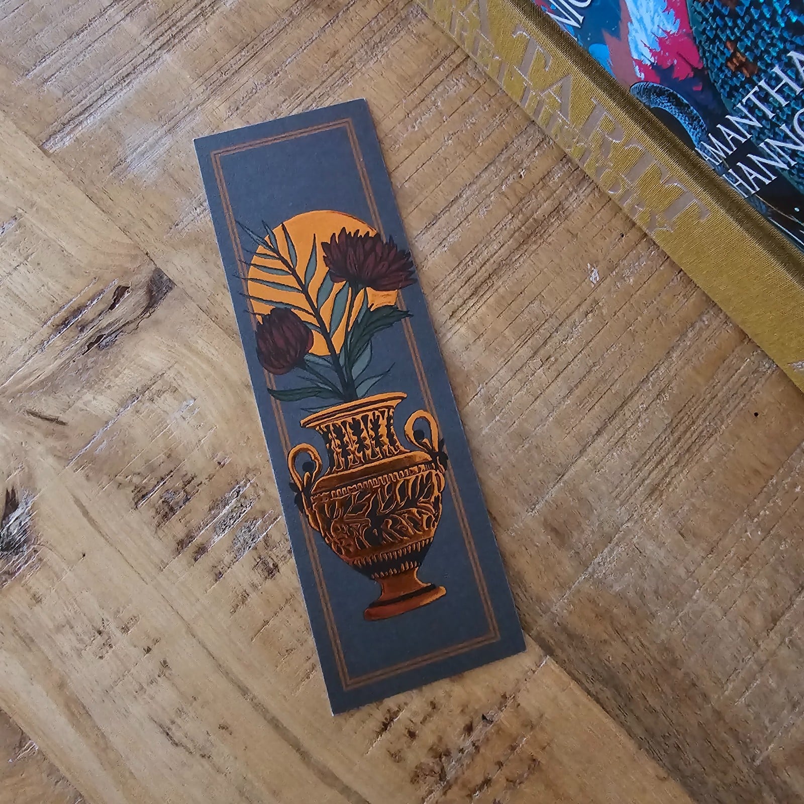 Griekse vaas - boekenlegger met bronsfolie