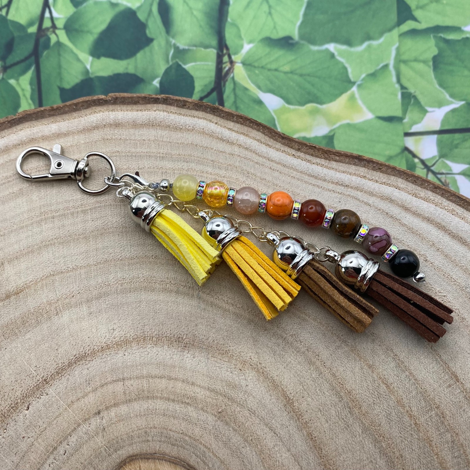 Handgemaakte bag charm met kralen en kwastjes - HZ80096