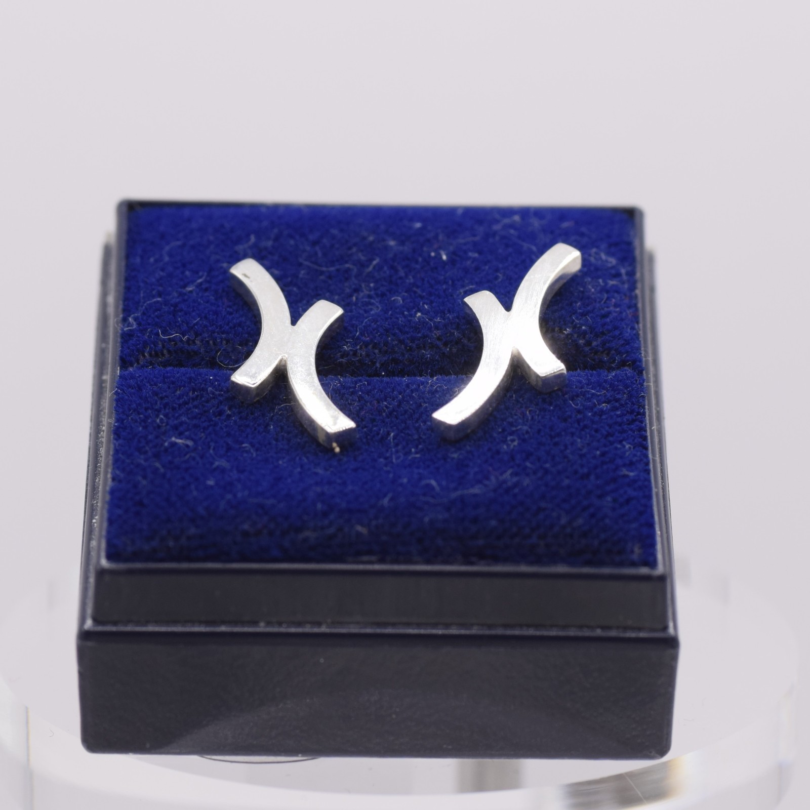 Subtiele zilveren oorbellen – Abstracte design, tijdloze elegantie - 106569 Subtiele zilveren oorbellen – Abstracte design, tijdloze elegantie