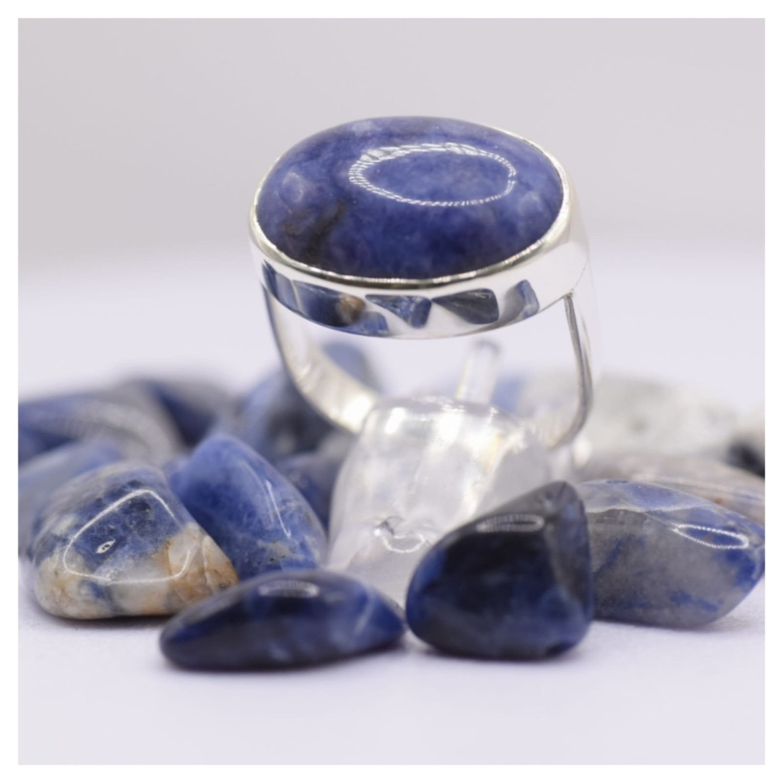 Zilveren ring met sodaliet – Net even anders - 106582 Zilveren ring met sodaliet – Net even anders