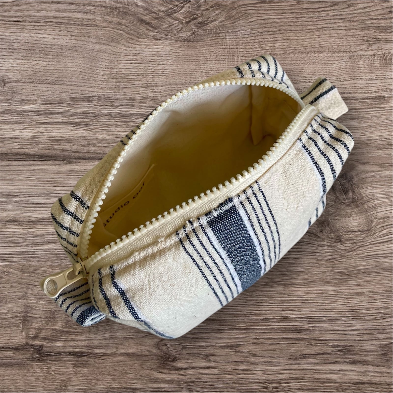 Handgemaakte make-up tas van katoen – gevoerd & gewatteerd – 4 mediterrane kleuren