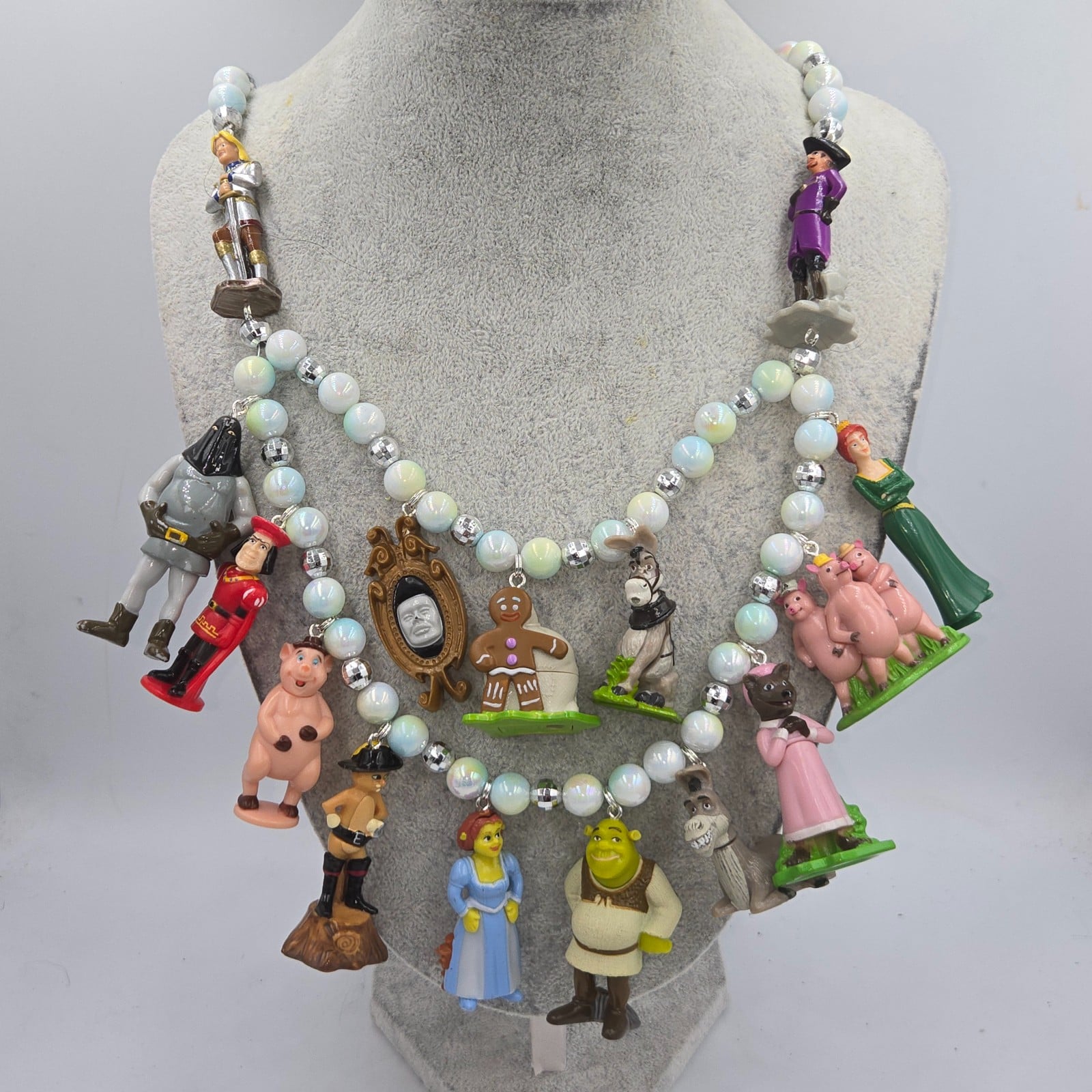 Shrek statement ketting – vintage figuurtjes, handgemaakt & one of a kind