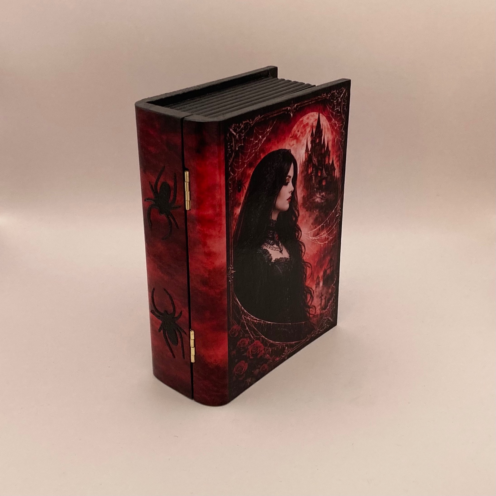 Handgedecoreerd houten kistje in boekvorm ‘Gothic’