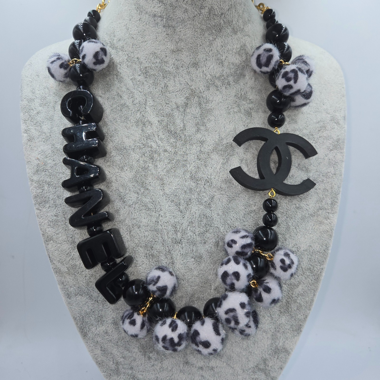 Sneeuwluipaard met style - 118032 Sneeuwluipaard met style