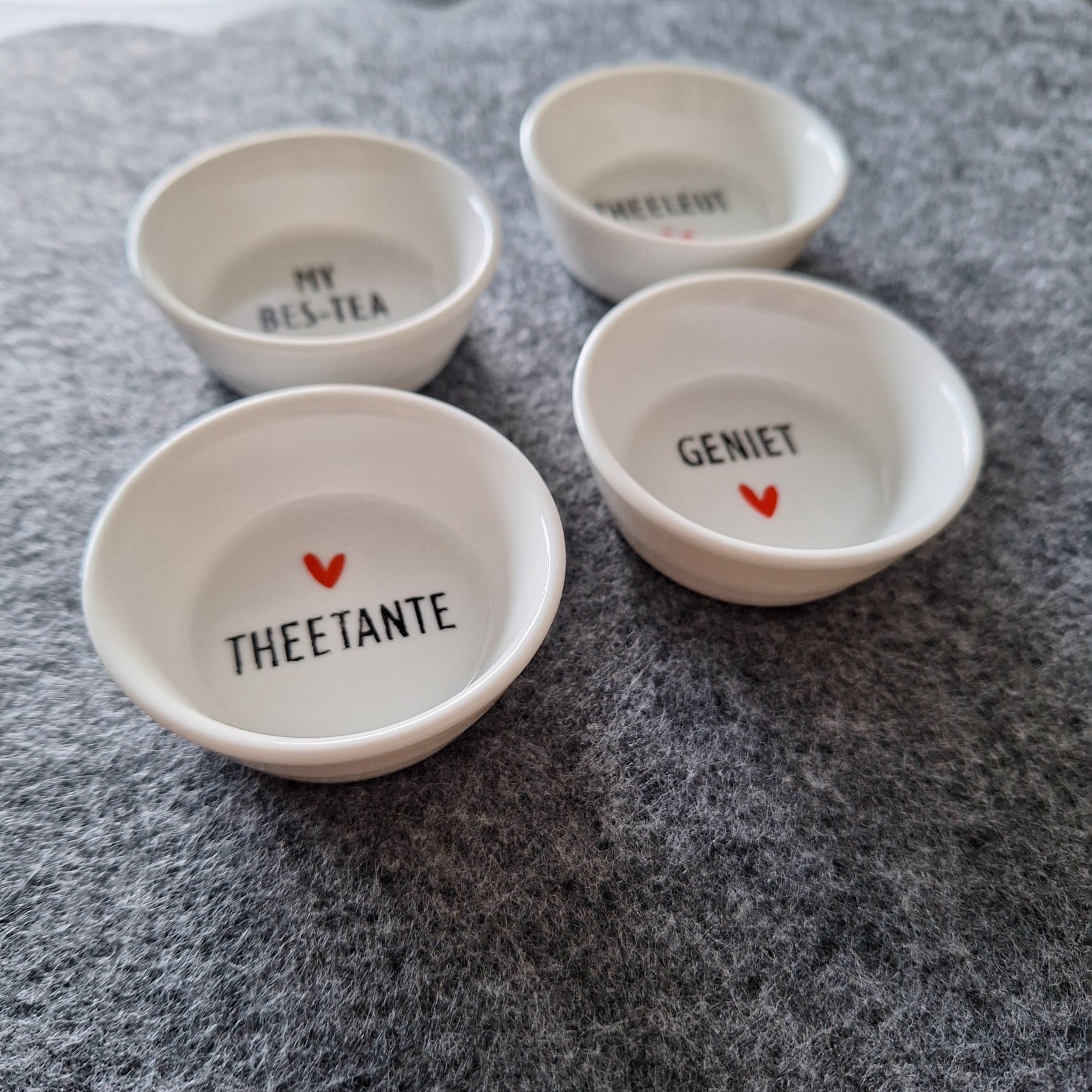 Handbewerkte grappige theetipjes (voor je theezakje), setje van 4 - 122335 Handbewerkte grappige theetipjes (voor je theezakje), setje van 4