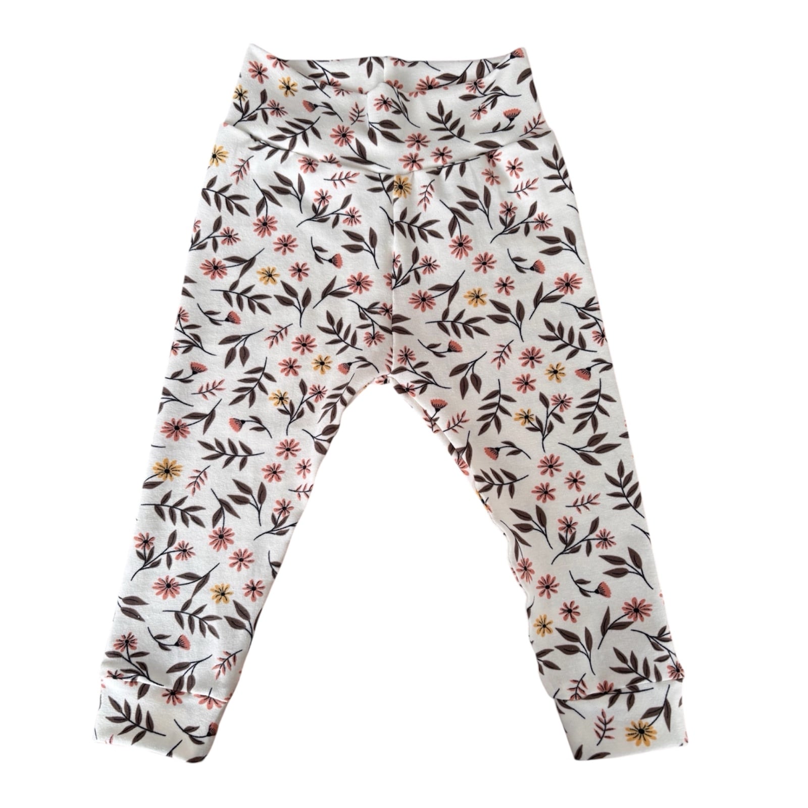 Handgemaakt baby broekje bloem