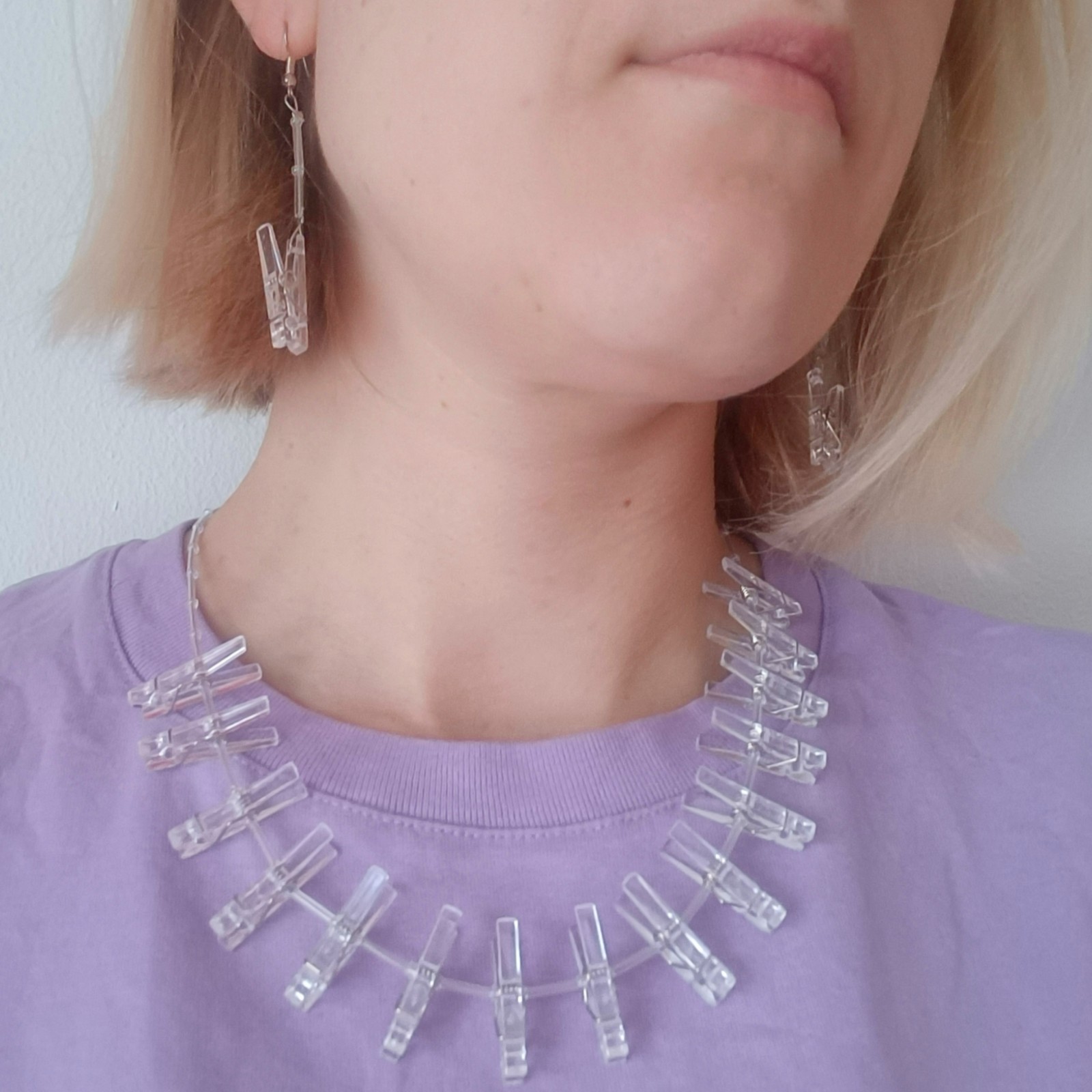 Ketting van transparante knijpertjes