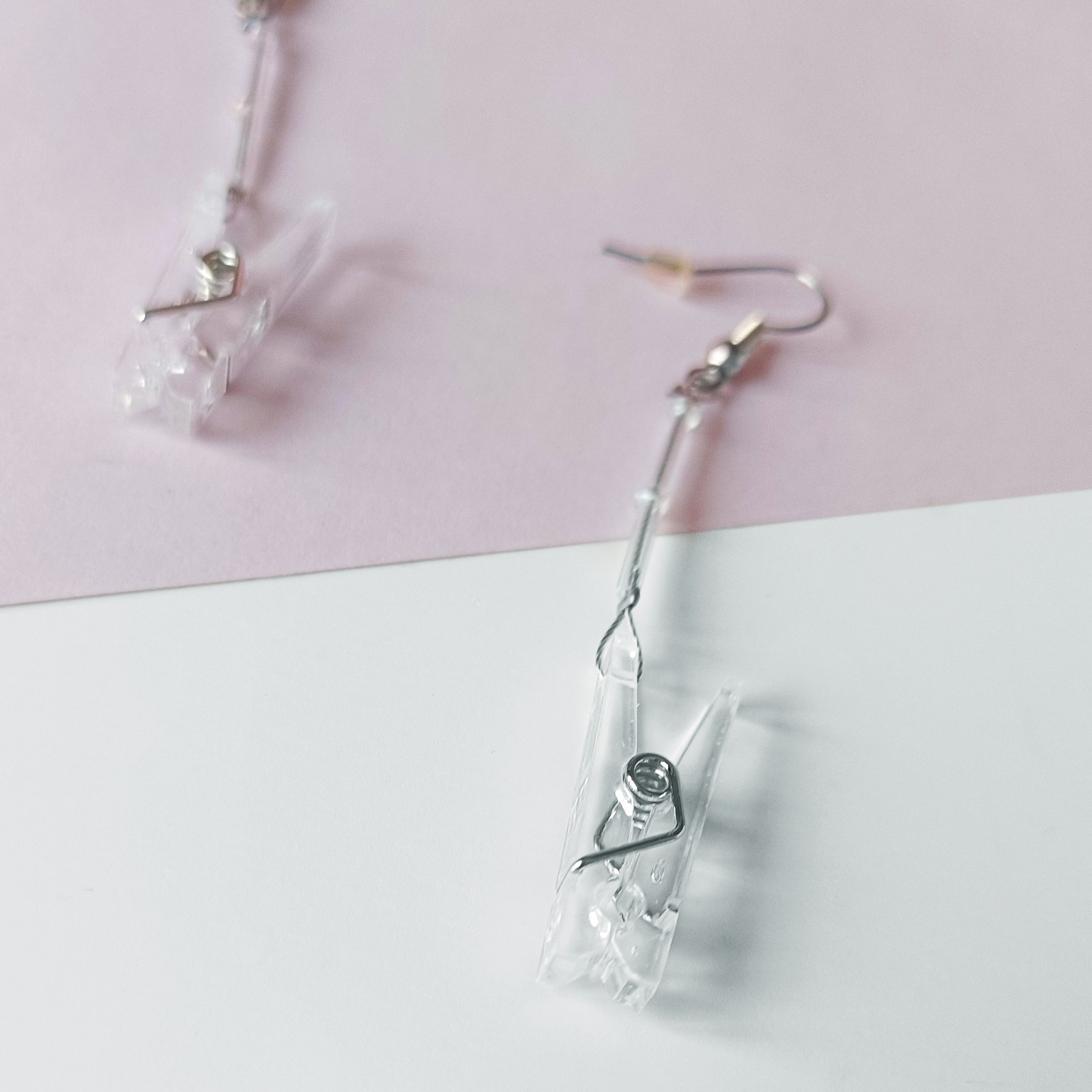 Oorbellen van transparante knijpertjes - 121307 Oorbellen van transparante knijpertjes