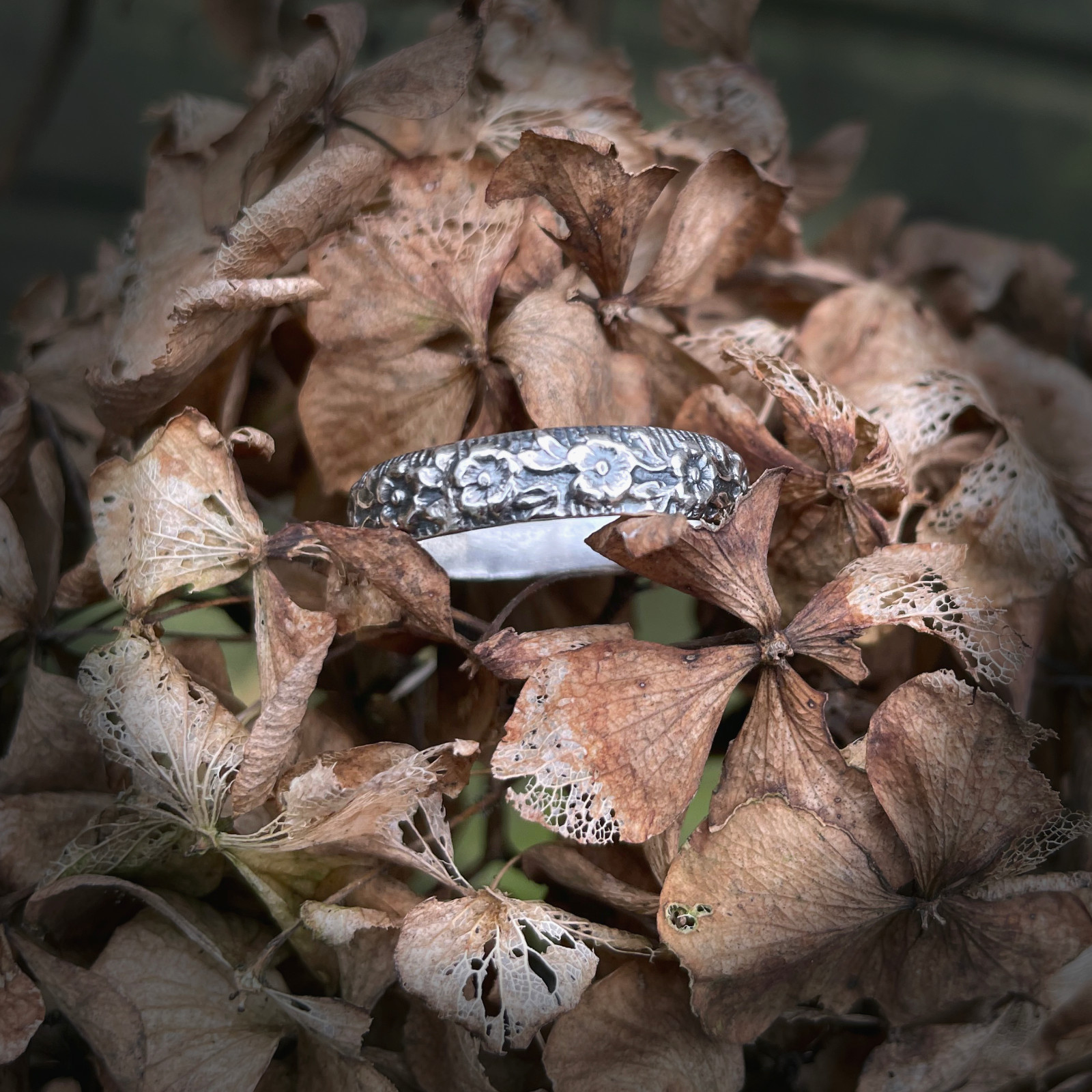 Zilveren bloemen ring 925 – handgemaakte gegraveerde vintage ring 5… - 122542 Zilveren bloemen ring 925 – handgemaakte gegraveerde vintage ring 5 mm