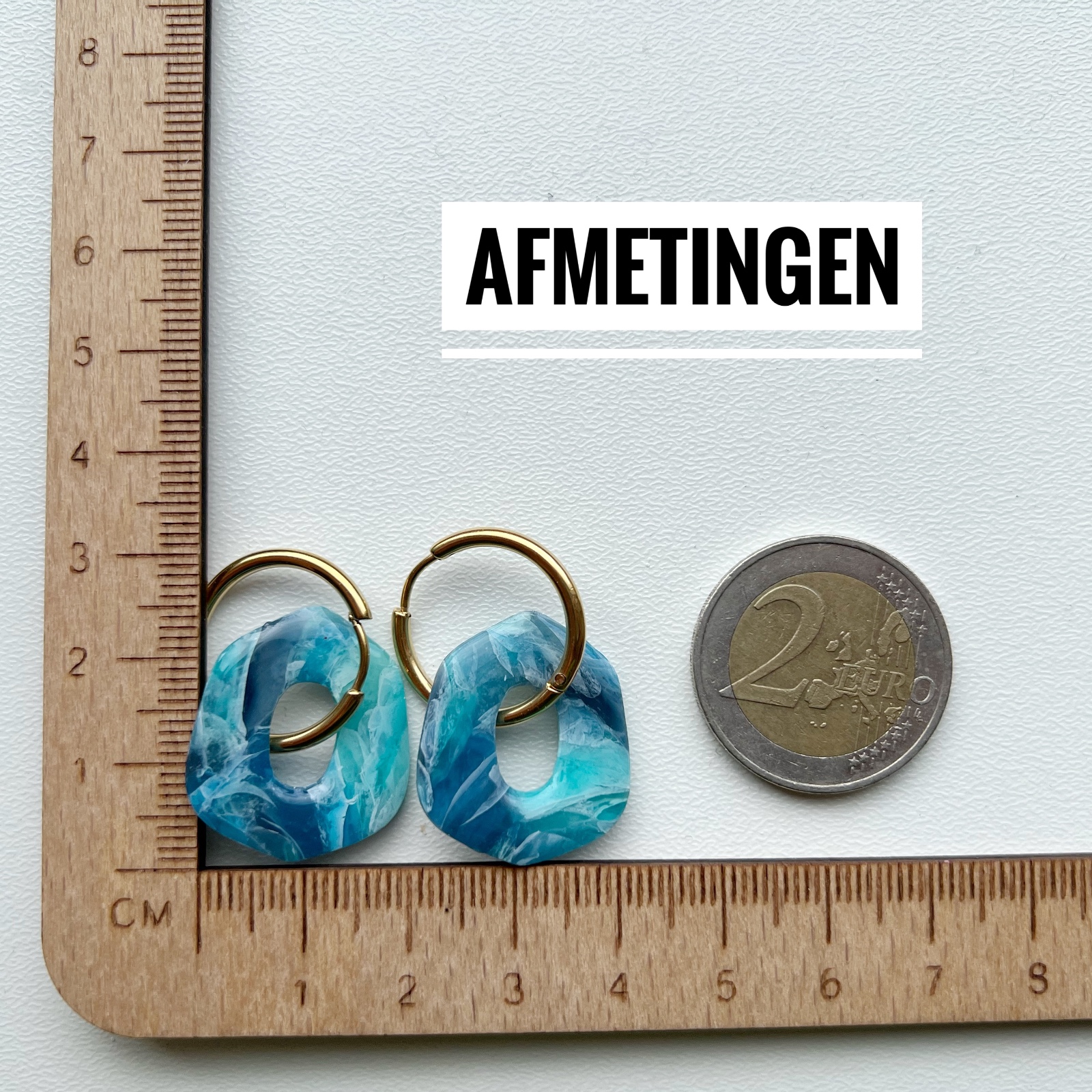Blauwe faux steen oorbellen II