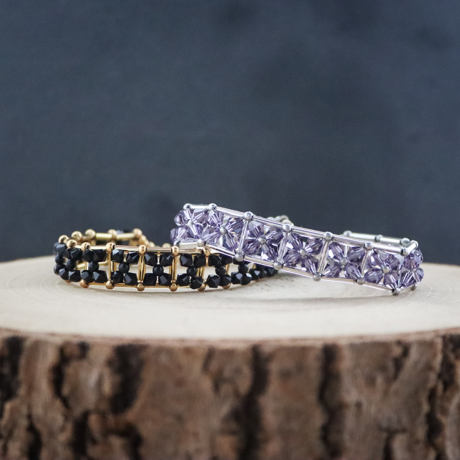 Gouden schaduw & Maanlicht, statement armband met glas kristallen
