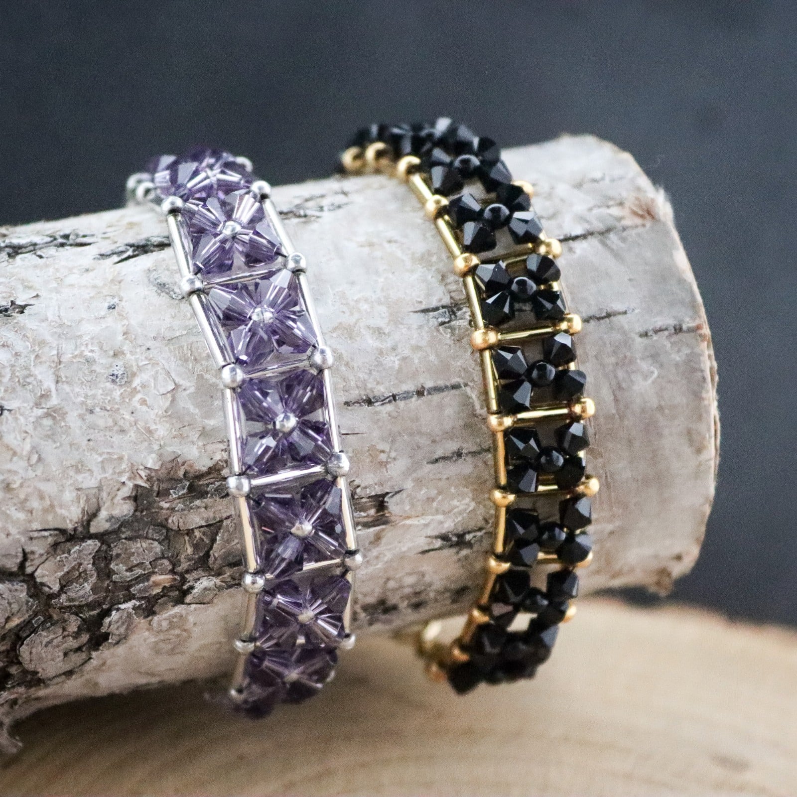 Gouden schaduw & Maanlicht, statement armband met glas kristallen