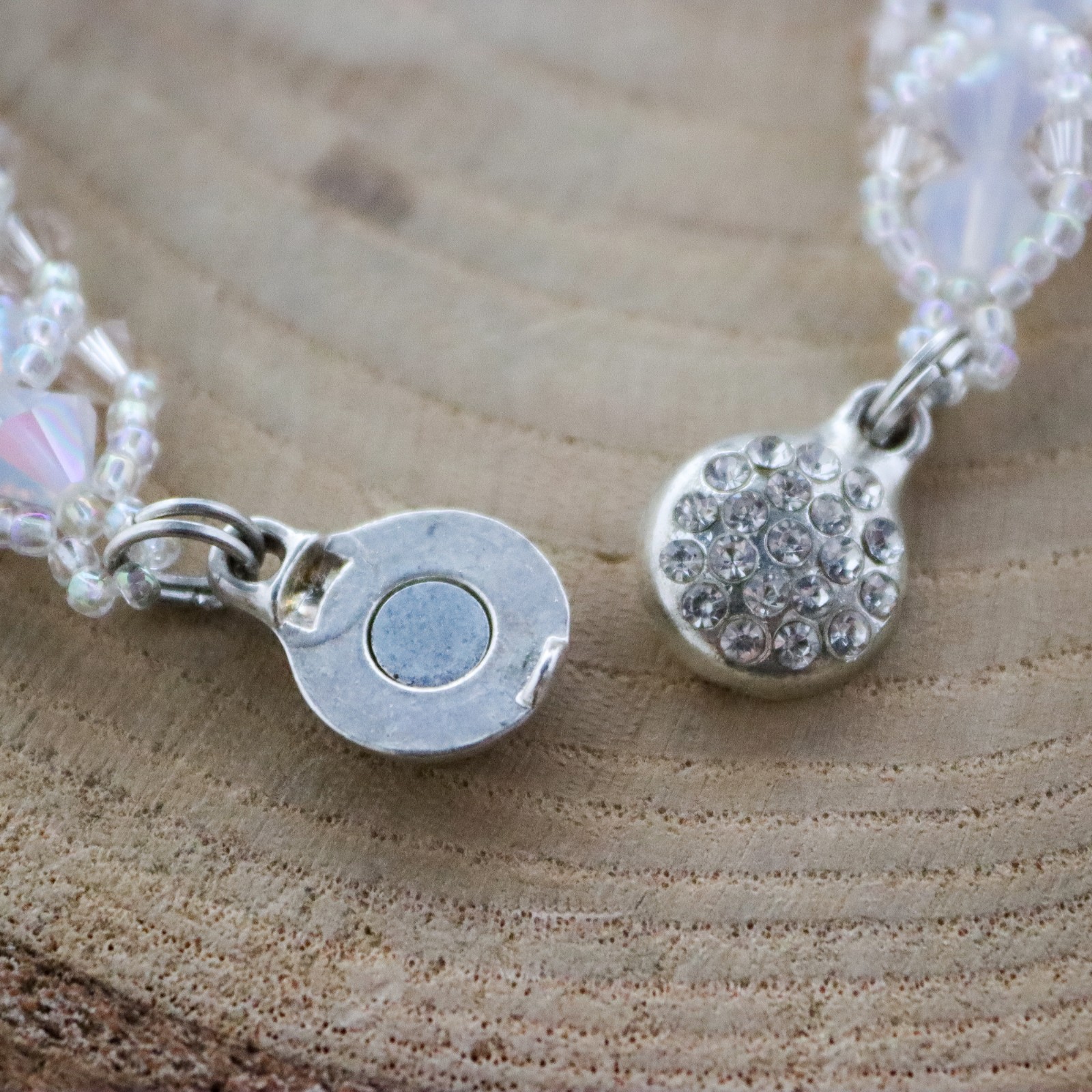 Romantisch & Tijdloos, handgemaakte bridal armband met Swarovski bicones