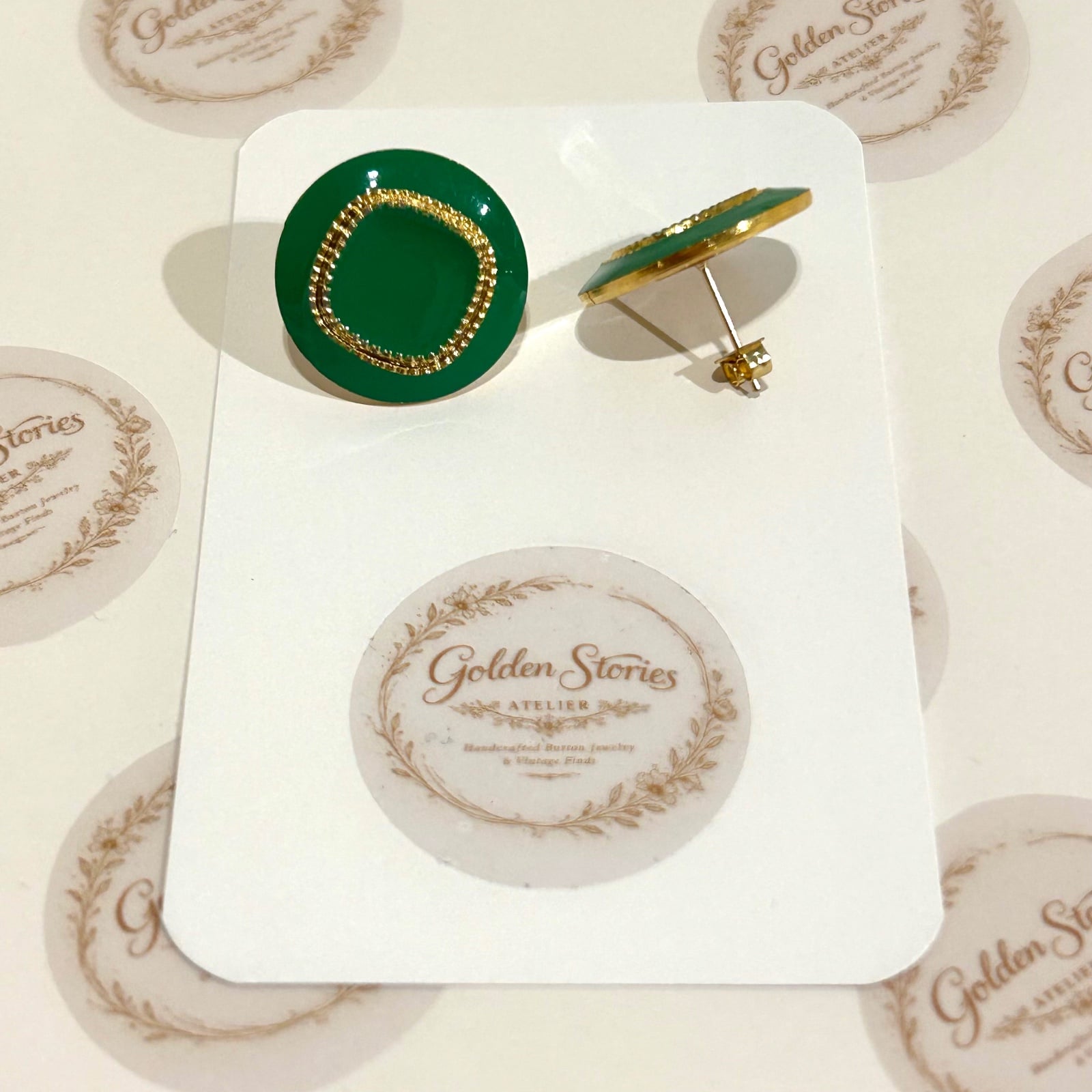 ✨ Emerald Green Earrings ✨ - 131161 ✨ Smaragdgroene Oorknopjes ✨
