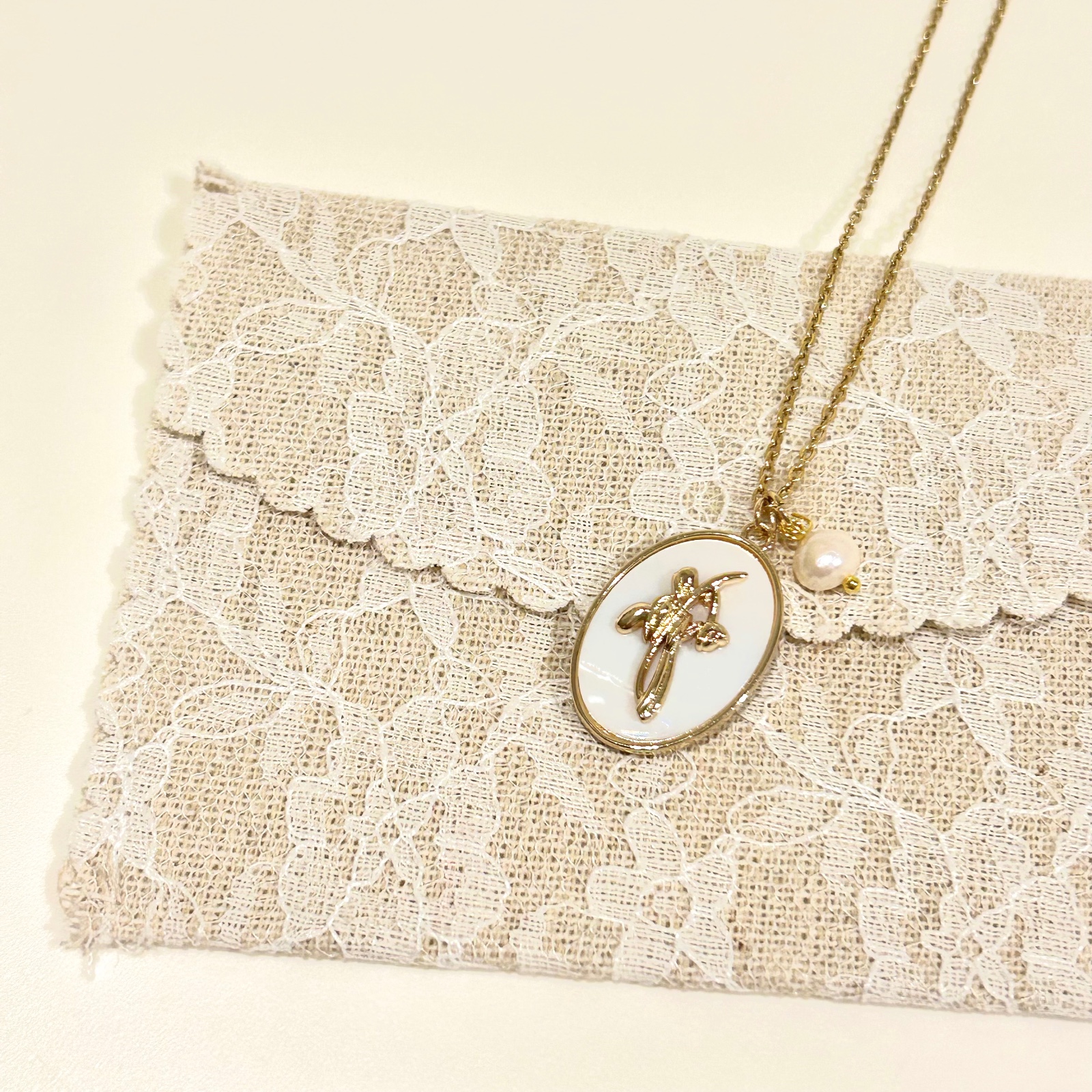 Golden Pearl Floral Necklace - Snowdrop✨ - 131563 Gouden Bloemenhalsketting met Parel – Sneeuwklokje ✨