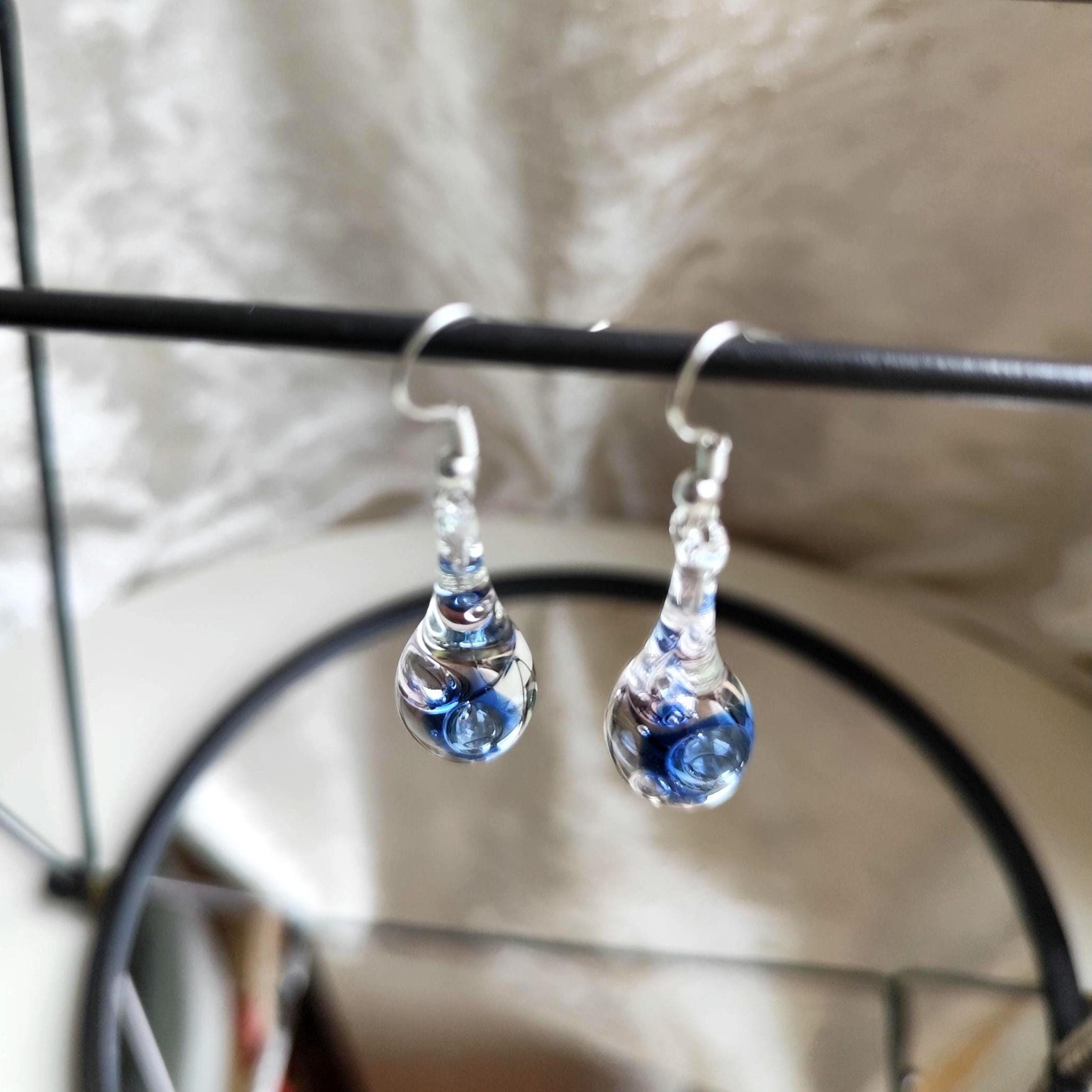 Handgeblazen druppeloorbellen van blauw glas - 141236 Handgeblazen druppeloorbellen van blauw glas