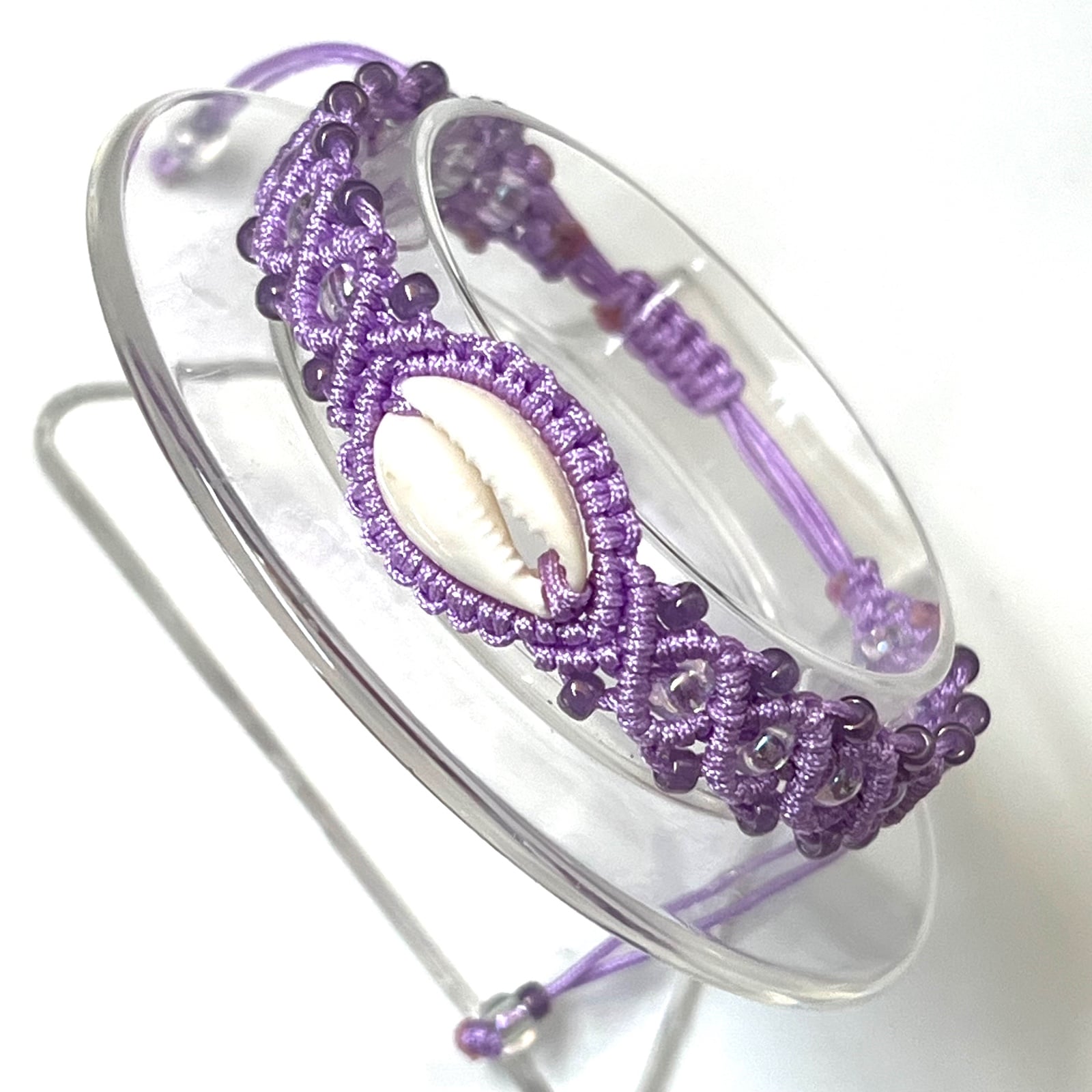 Macramé armband lila met schelp - 139689 Macramé armband lila met schelp