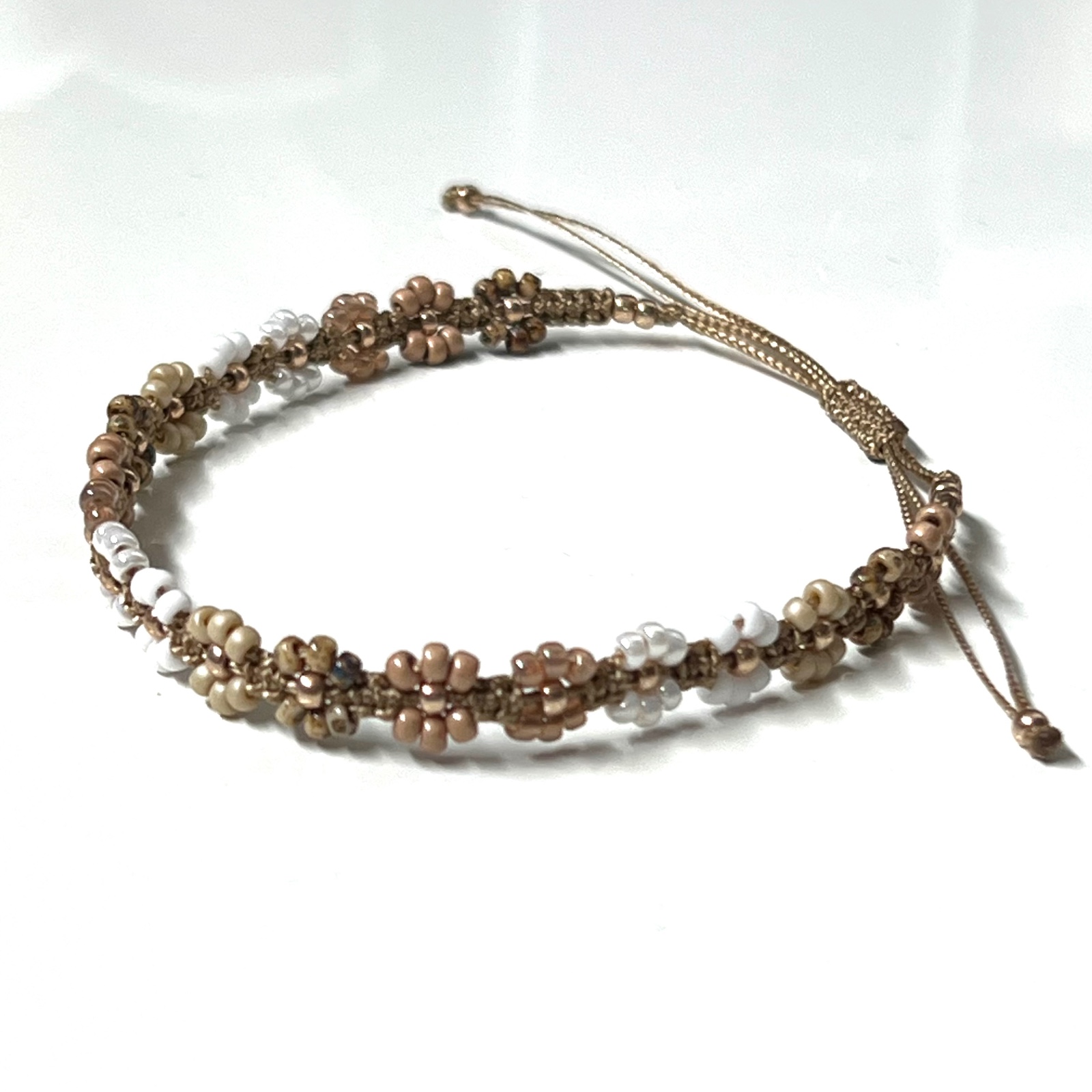 Macramé enkelbandje bruintinten