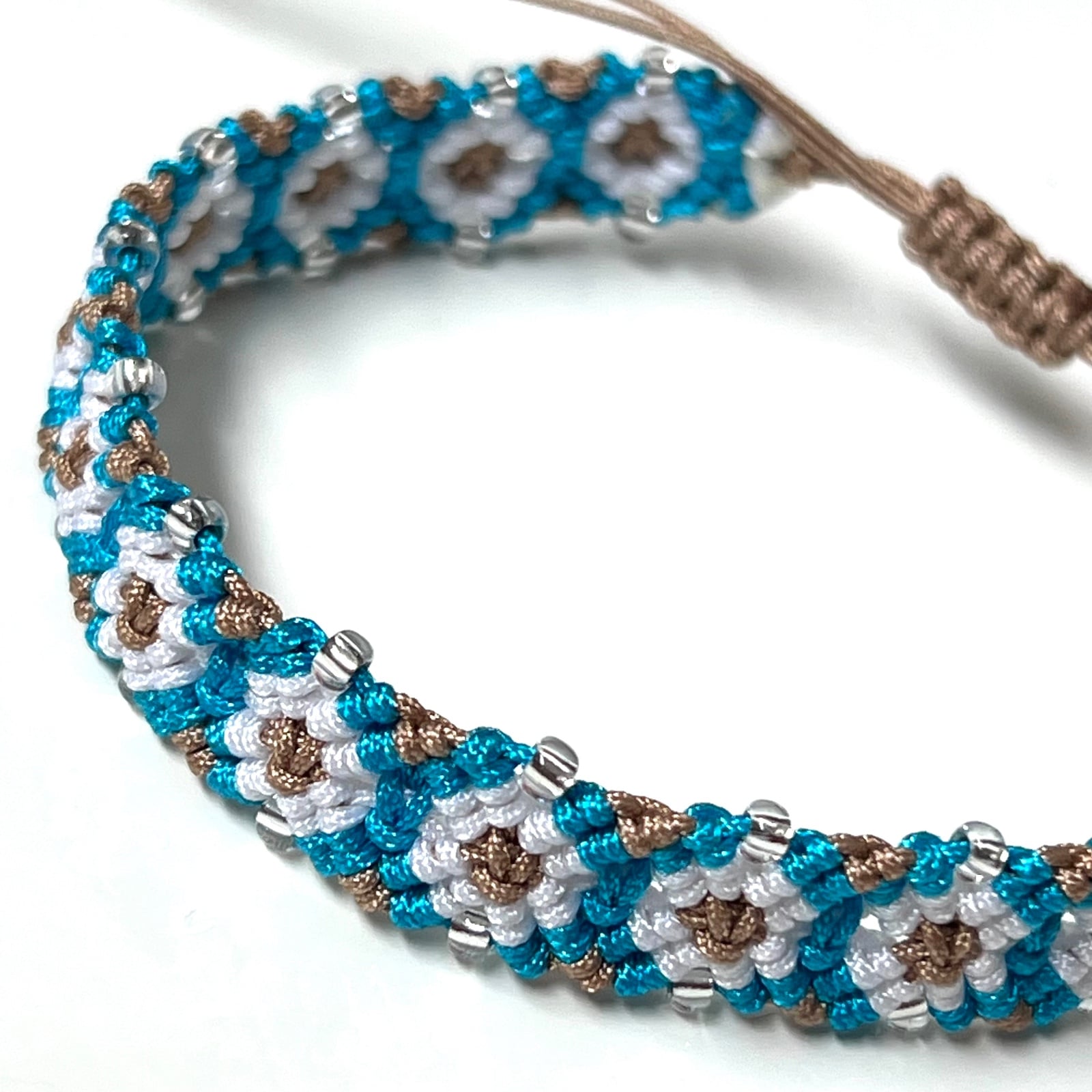 Macrame enkelbandjes - 139758 Macrame enkelbandjes