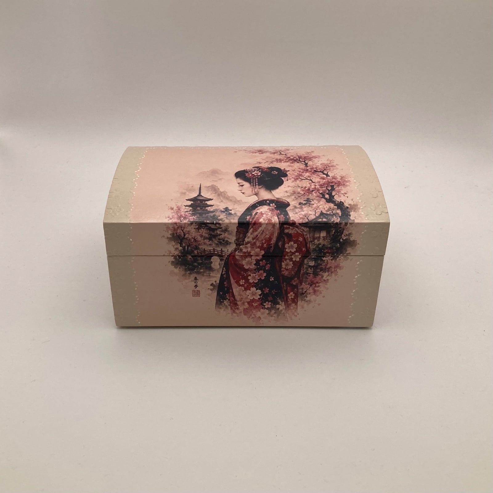 Handgedecoreerde bamboe sieradendoos met Geisha - 146087 Handgedecoreerde bamboe sieradendoos met Geisha