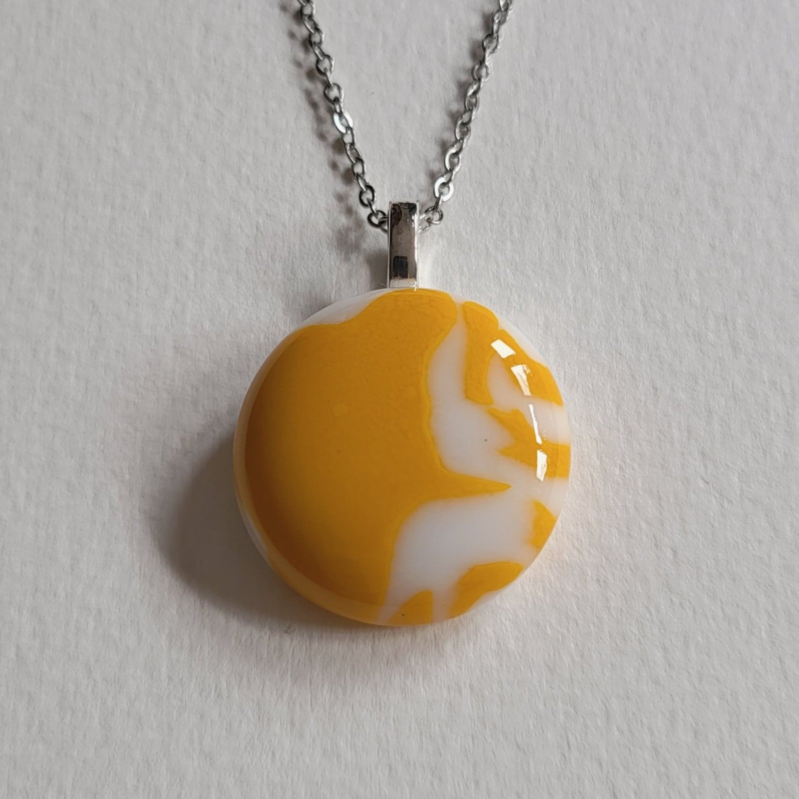 Zonnebloemkus - RVS ketting met uniek glas hanger - 146862 Zonnebloemkus - RVS ketting met uniek glas hanger