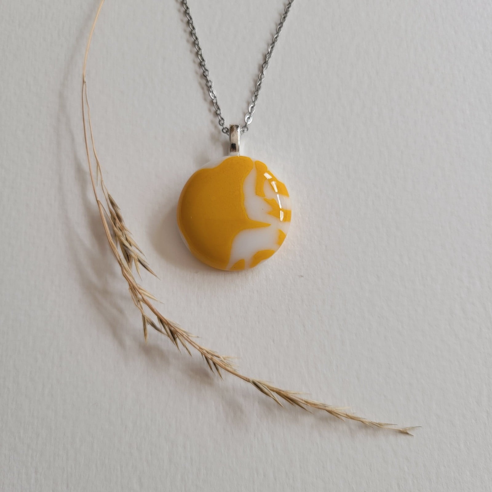 Zonnebloemkus - RVS ketting met uniek glas hanger - 146864 Zonnebloemkus - RVS ketting met uniek glas hanger