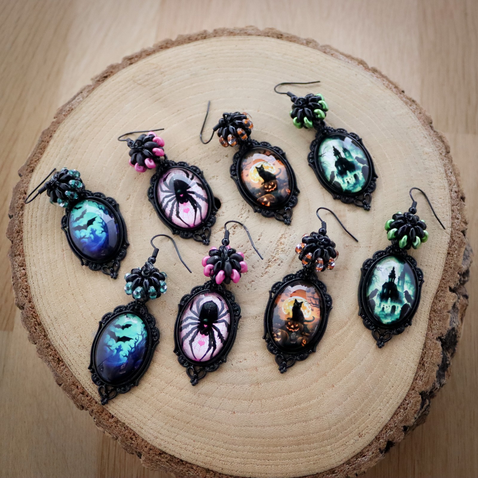 Griezelen & Spookverhalen, Halloween oorbellen met glazen cabochons