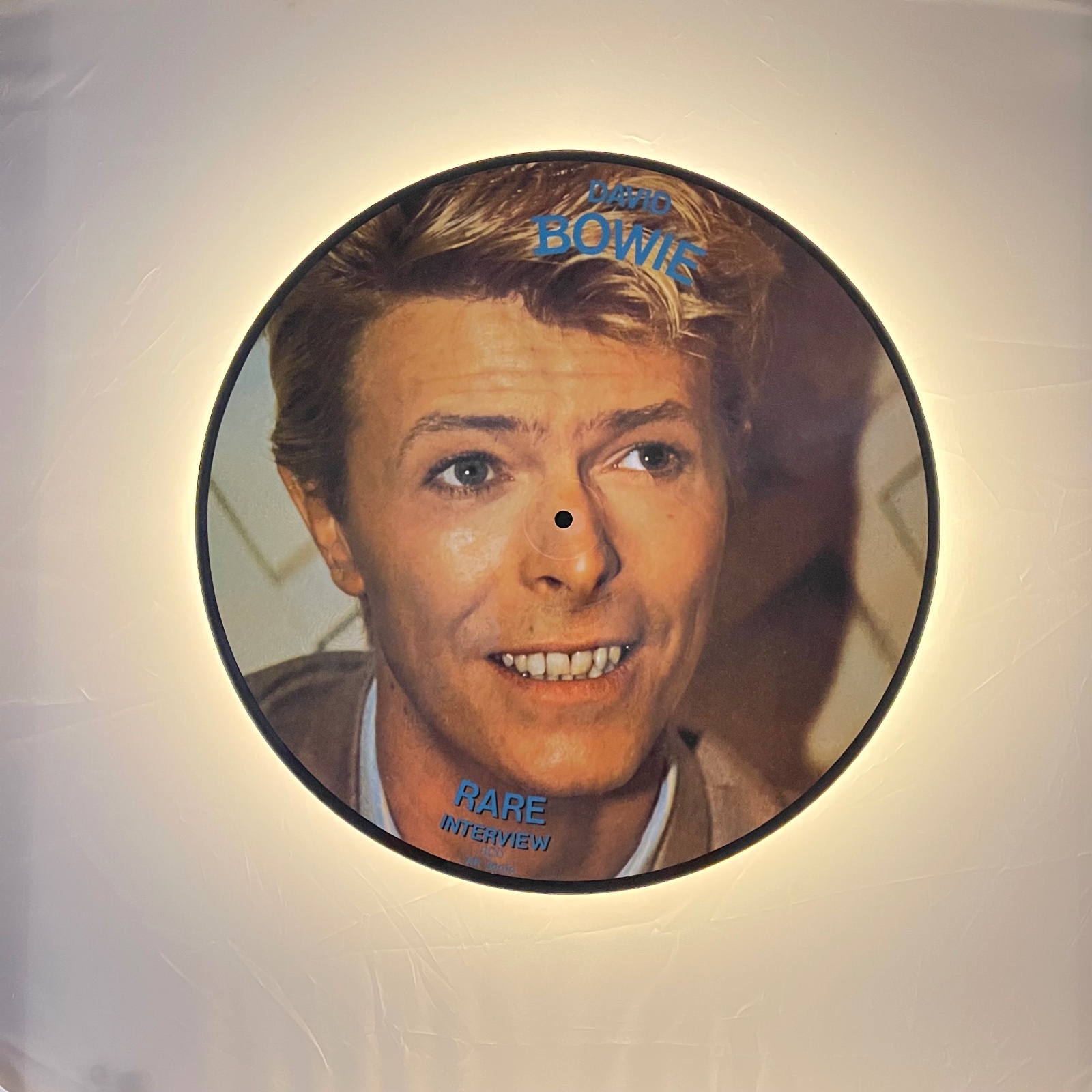 Wandlamp met David Bowie picture disc LP - 149240 Wandlamp met David Bowie picture disc LP