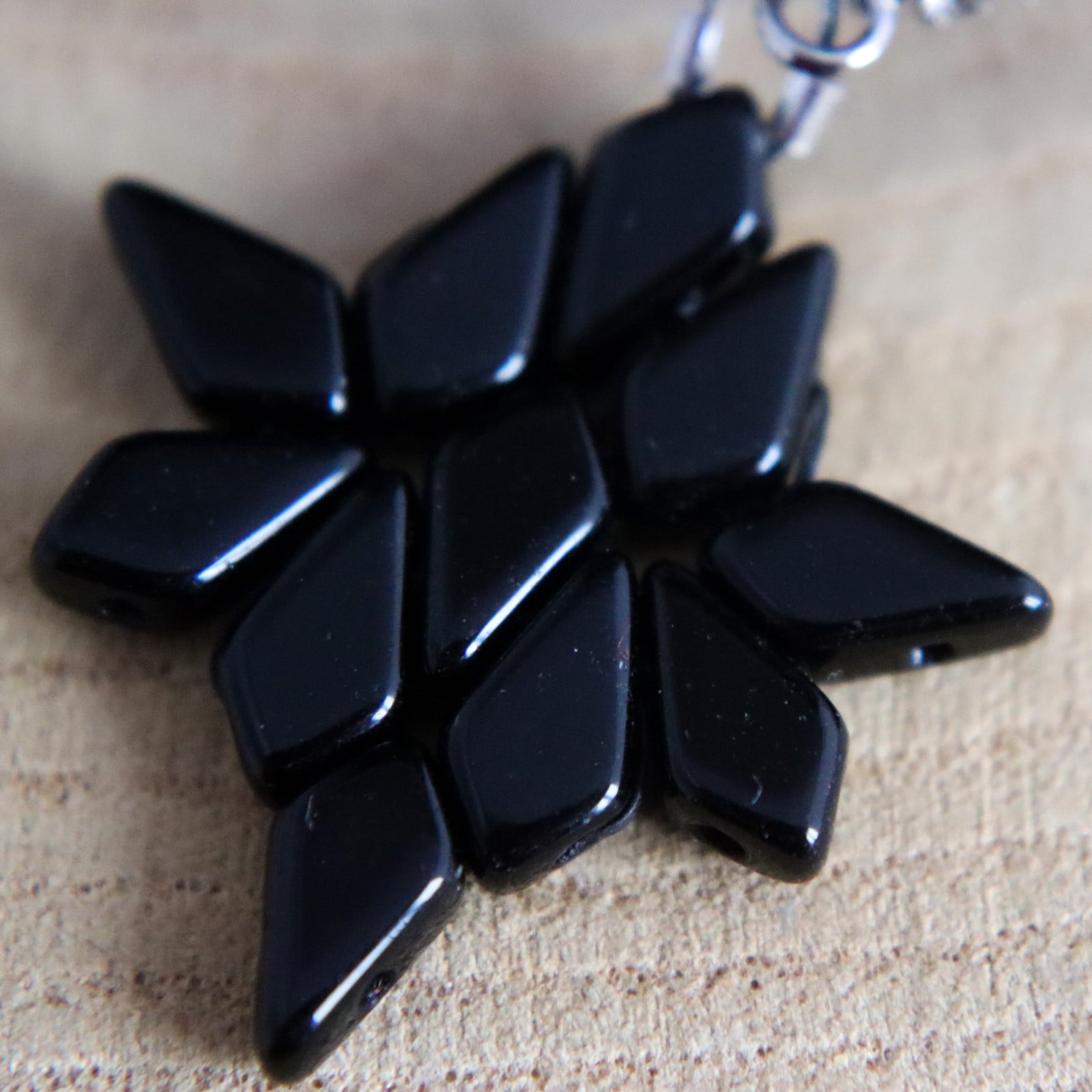 Business Chic & Avondglamour, zwarte geometrische Art Deco oorbellen