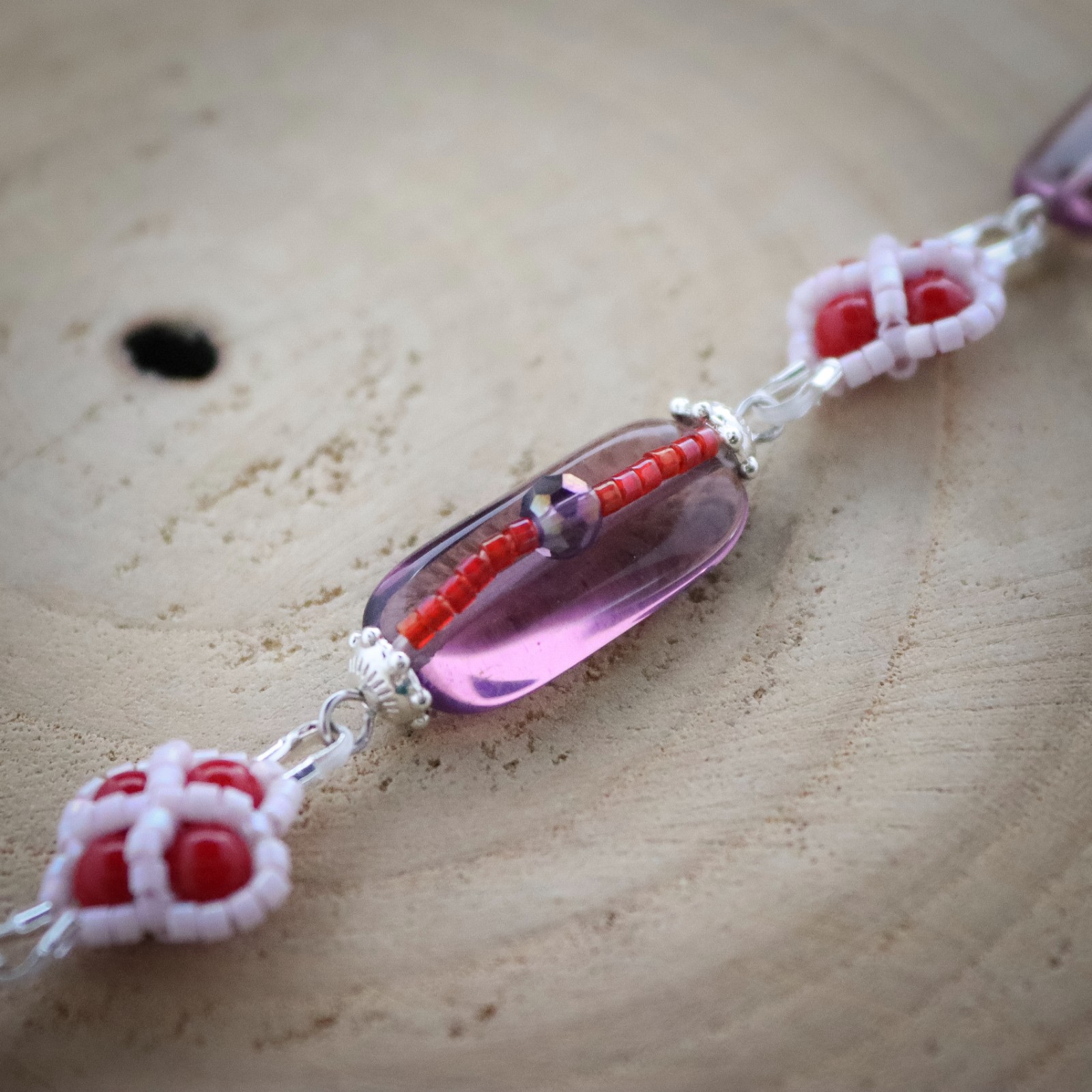 Passievol & Avant-Garde, sieradenset met handgemaakte glaskunst in paars en rood