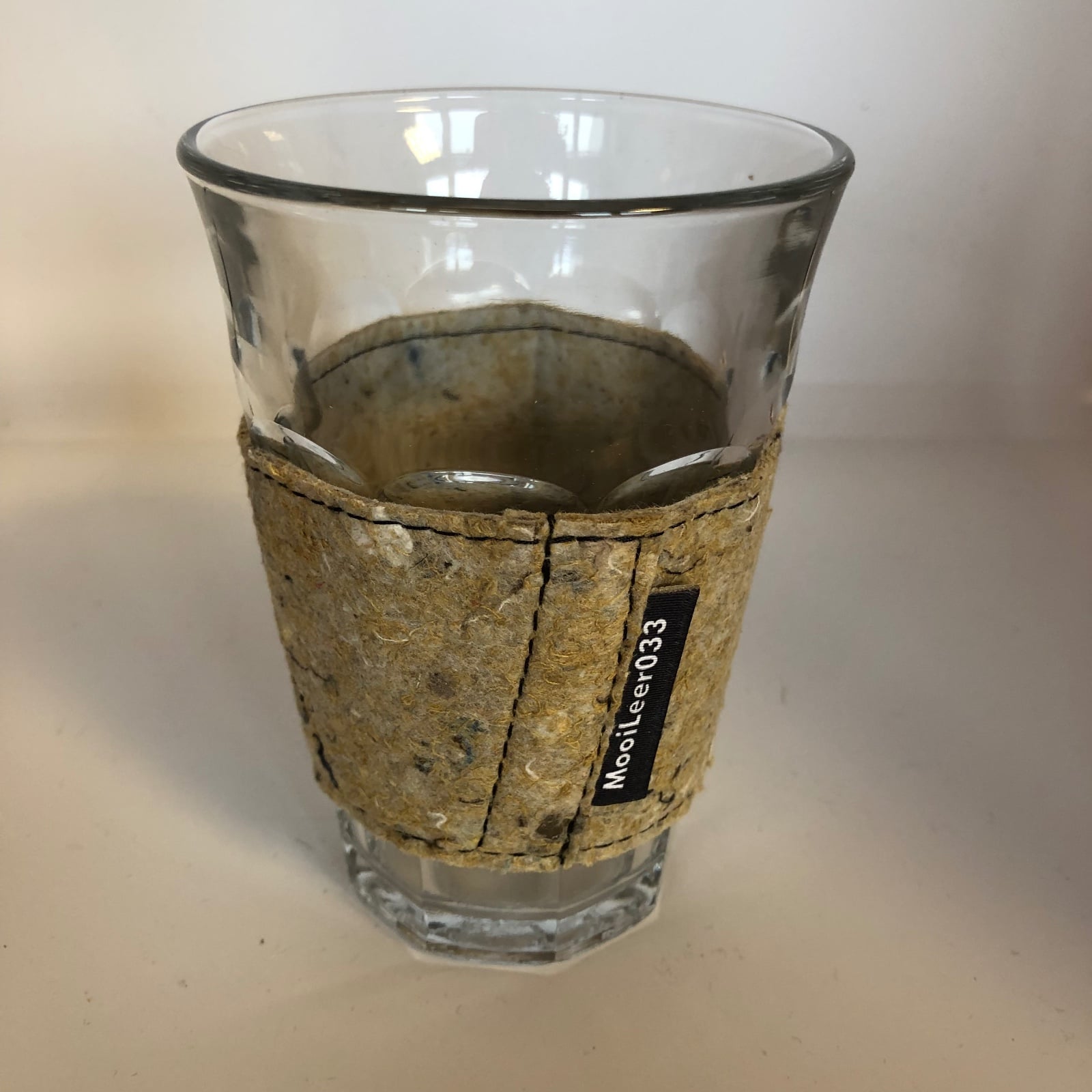 Thee-/koffieglas met sleeve van vilt - 155899 Thee-/koffieglas met sleeve van vilt