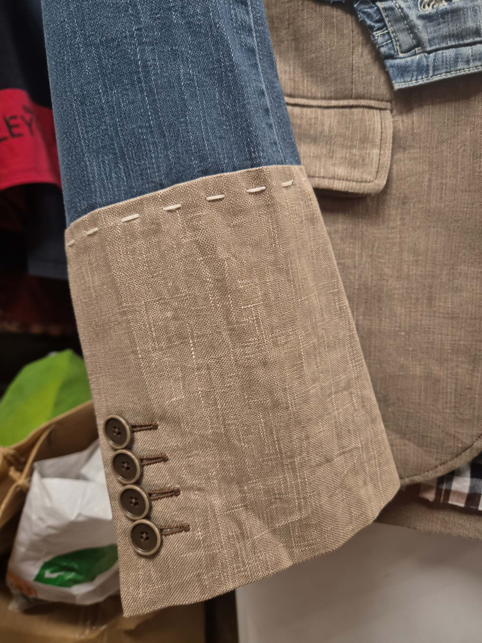 One of a Kind Upcycled Blazer met Denim Applicatie - 154432 One of a Kind Upcycled Blazer met Denim Applicatie