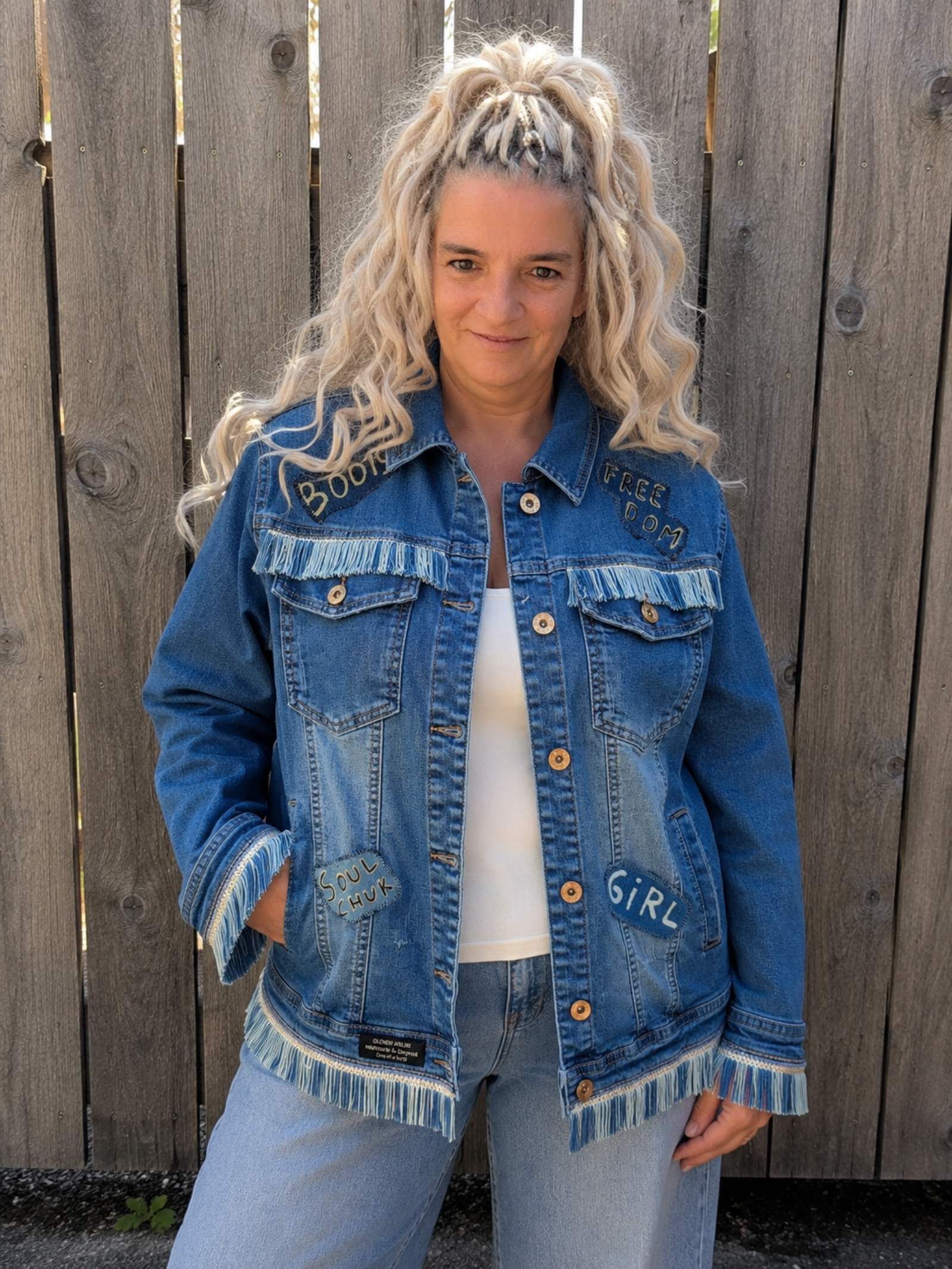 Soul Clean – One of a Kind Upcycled Denim Jasje met Cowgirl Artwork - 154564 Soul Clean – One of a Kind Upcycled Denim Jasje met Cowgirl Artwork
