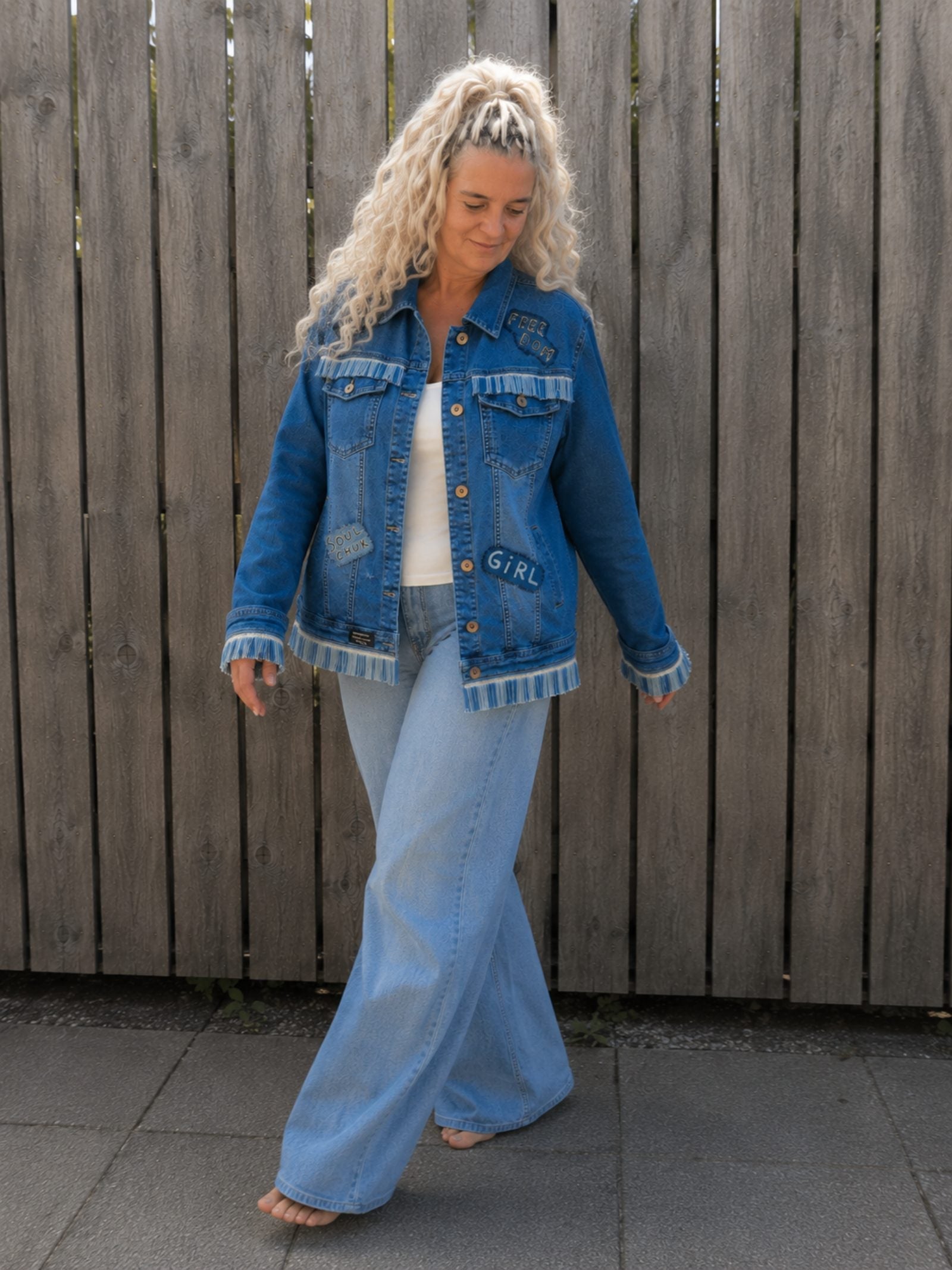 Soul Clean – One of a Kind Upcycled Denim Jasje met Cowgirl Artwork - 154569 Soul Clean – One of a Kind Upcycled Denim Jasje met Cowgirl Artwork