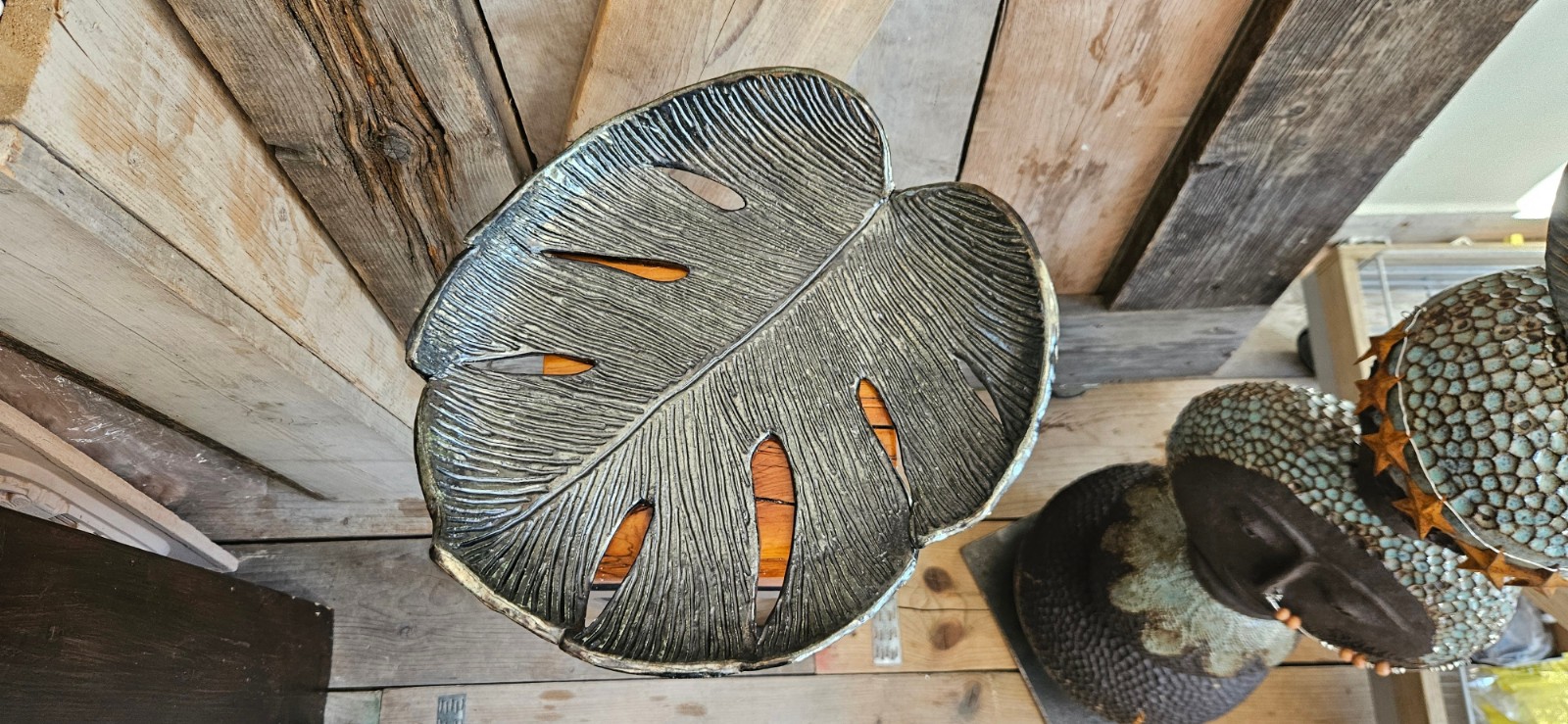Handgemaakte keramische Monstera bladschaal - 148265 Handgemaakte keramische Monstera bladschaal