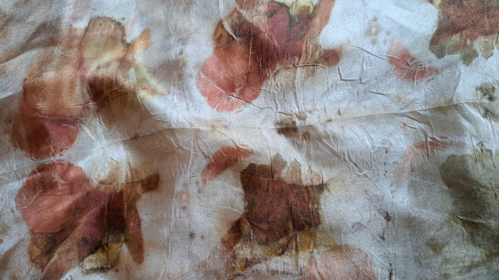 Pongee zijden sjaal, geprint met uienschillen