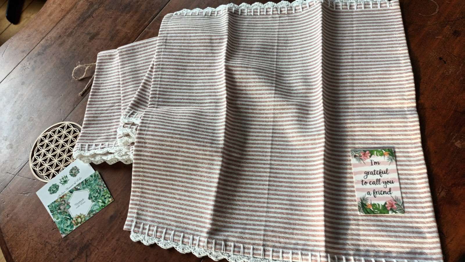 Servetten met gehaakt randje