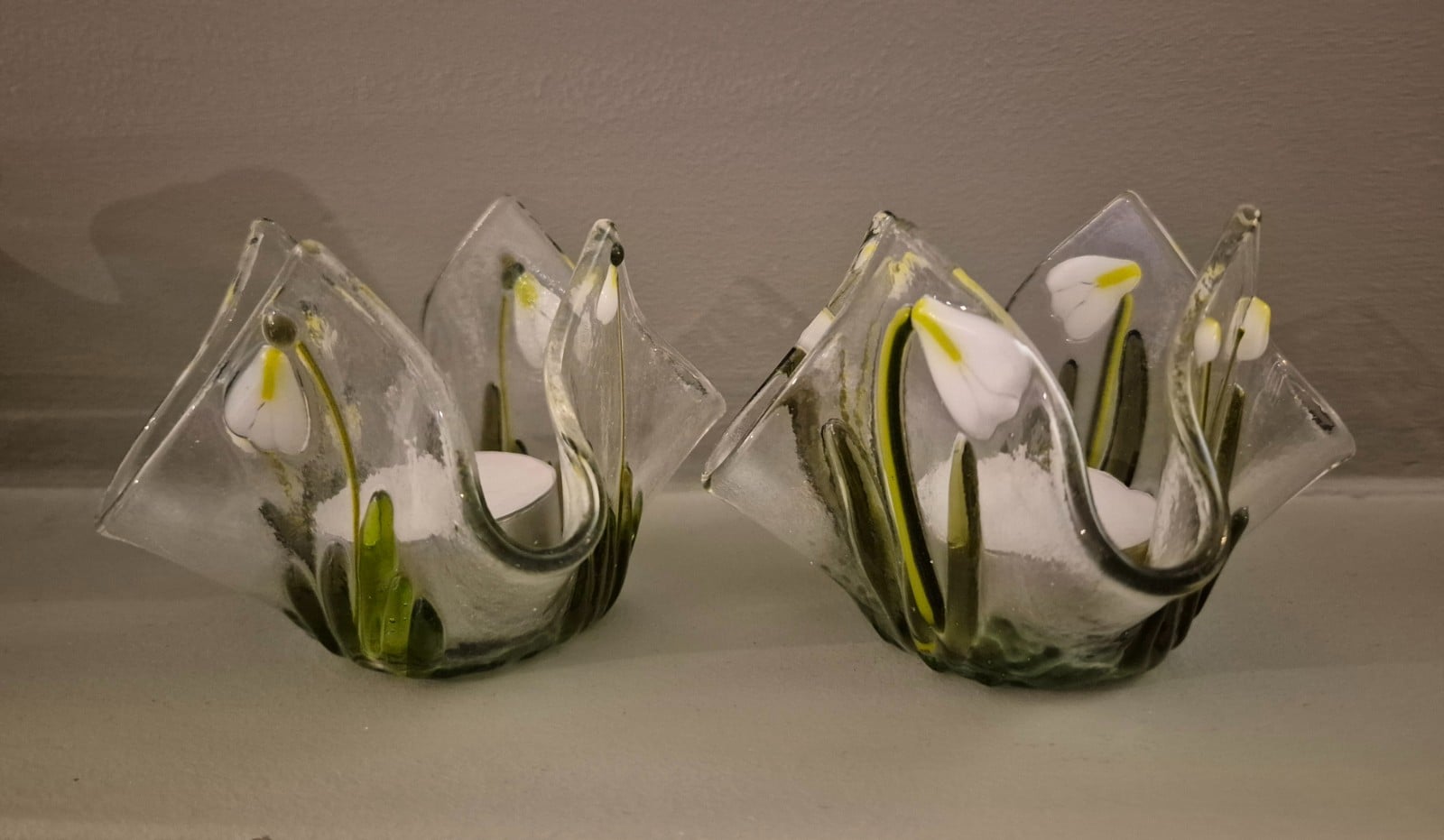 Waxinelichthouder van glas, handgemaakt, transparant met sneeuwklokjes